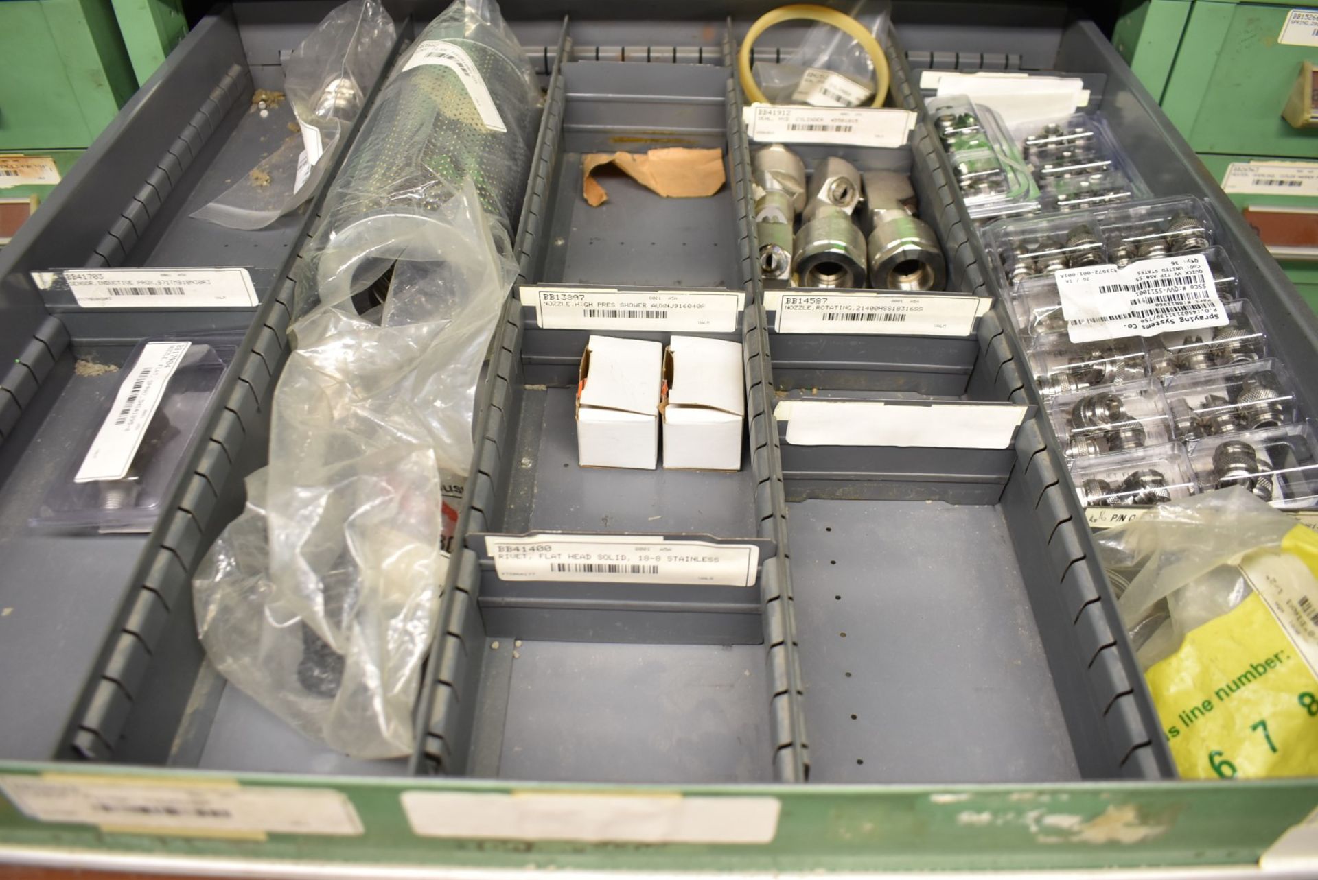 LOT/ CONTENTS OF CABINET - INCLUDING SEALS, FILTERS, NOZZLES, SPRINGS, PLUGS, SPARE PARTS (TOOL - Image 2 of 7