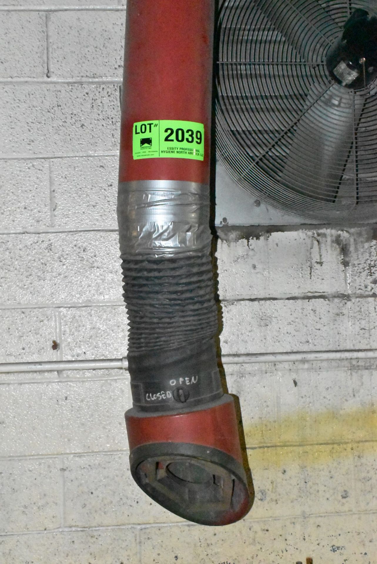 LINCOLN ELECTRIC SNORKEL TYPE WALL MOUNTED FUME EXTRACTOR S/N N/A (CI) [RIGGING FEES FOR LOT #2039 - - Image 3 of 5