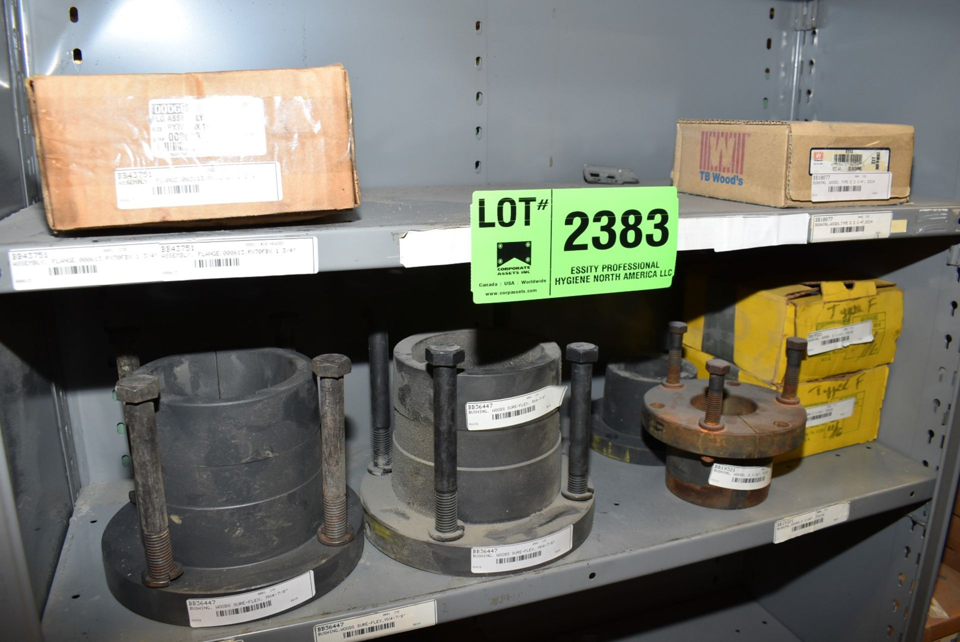LOT/ CONTENTS OF SHELF - INCLUDING COUPLINGS, BUSHINGS, FLANGES, SPARE PARTS [RIGGING FEES FOR - Image 3 of 6