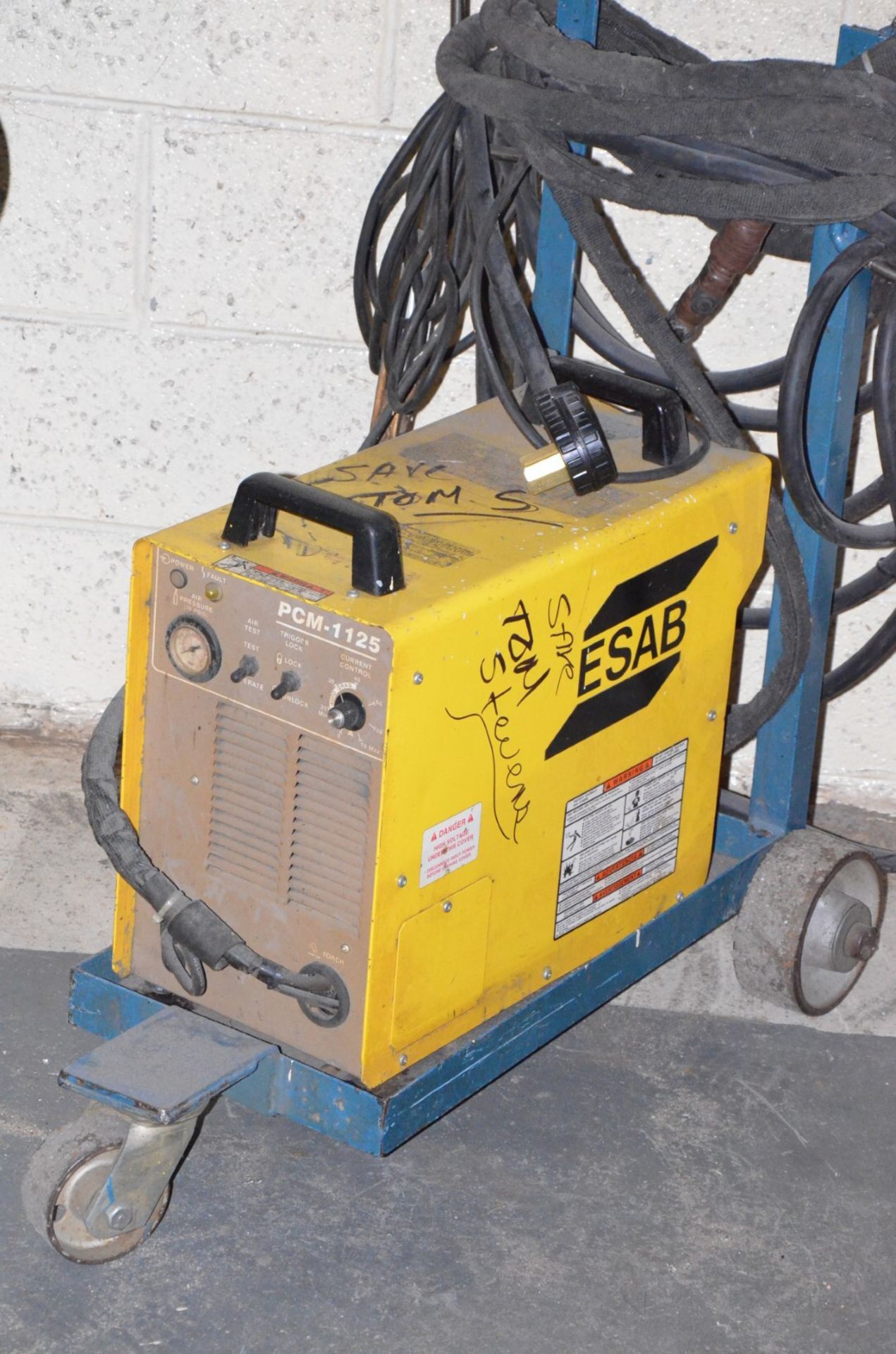 ESAB PCM-500I PORTABLE PLASMA CUTTERS WITH CABLES AND GUN, S/N N/A (CI) [RIGGING FEES FOR LOT #