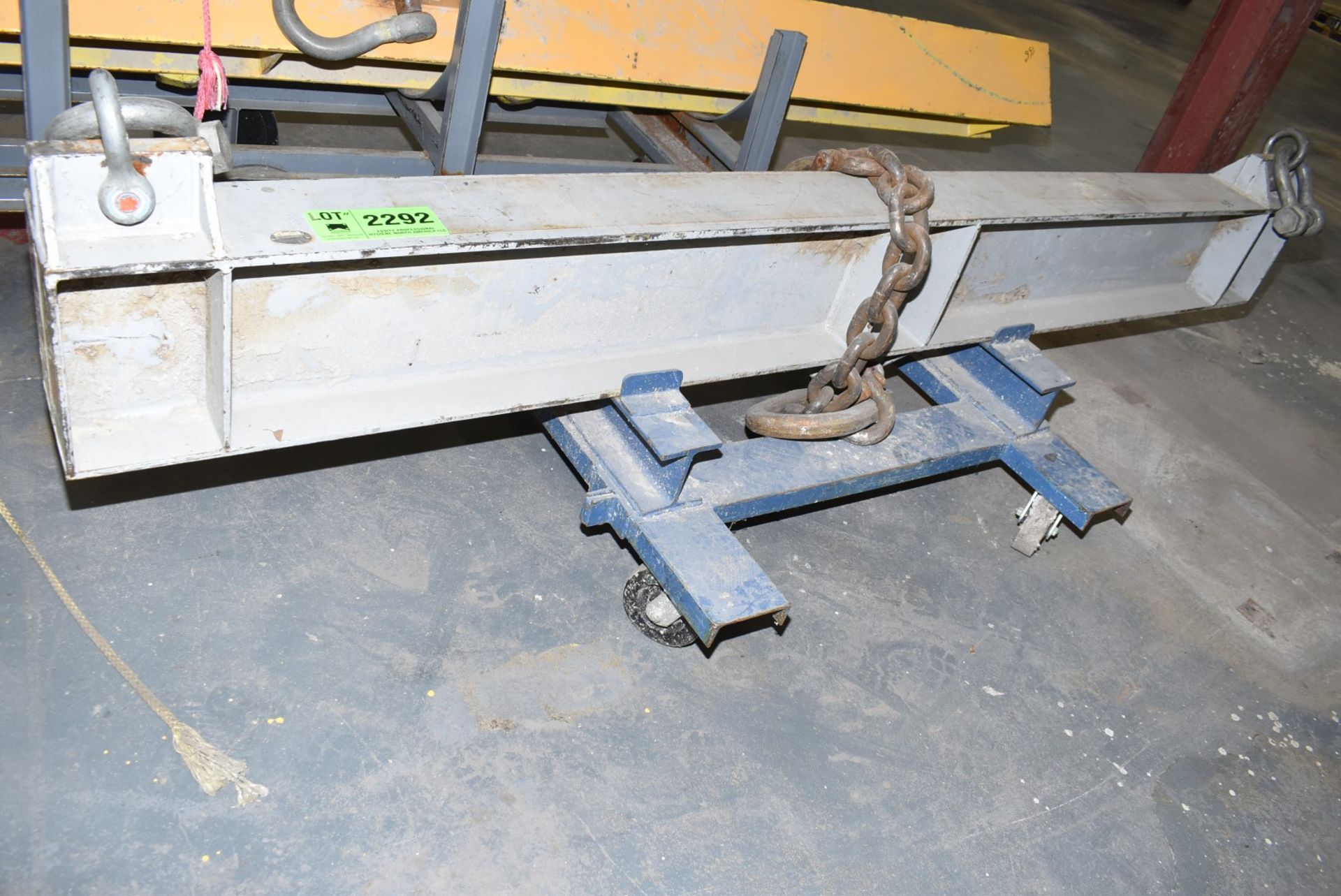 LOT/ SPREADER BEAM WITH 116" SPAN & CART [RIGGING FEES FOR LOT #2292 - $50 USD PLUS APPLICABLE