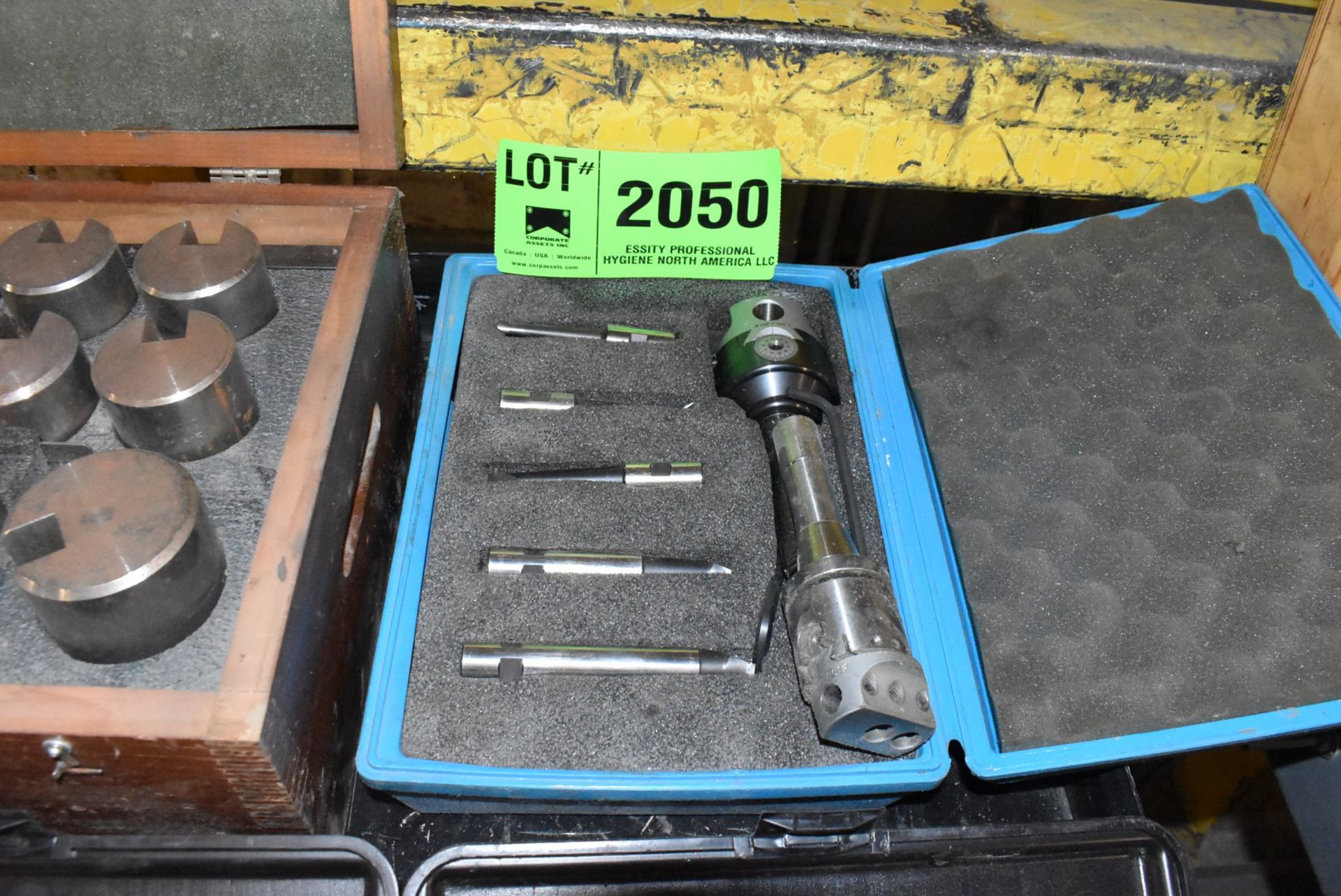 LOT/ OFFSET MICRO BORE TOOLING [RIGGING FEES FOR LOT #2050 - $25 USD PLUS APPLICABLE TAXES]