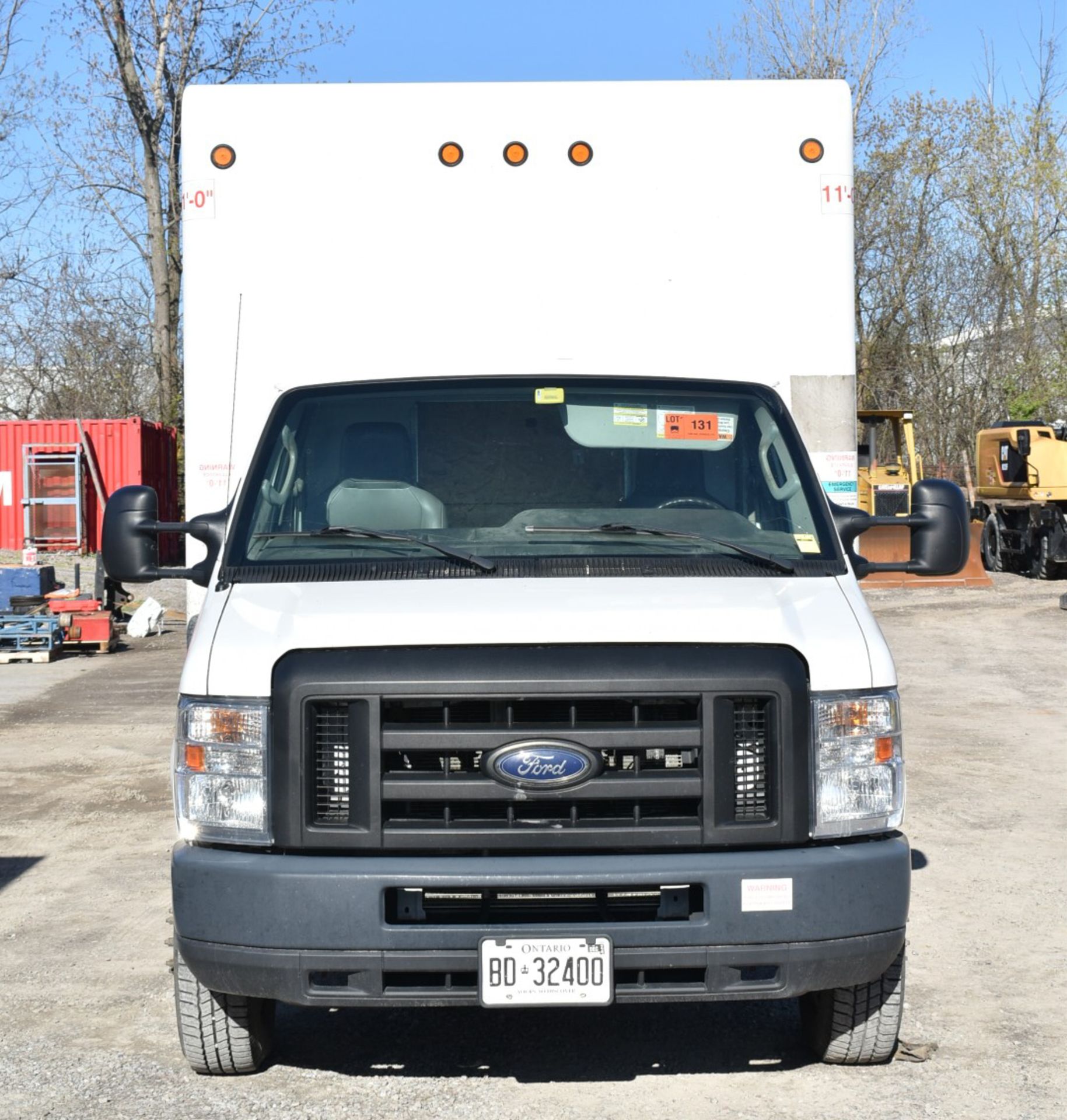 FORD (2018) E450 SUPER DUTY CUBE VAN WITH 6.8L 10 CYL. GAS ENGINE, AUTO. TRANSMISSION, 131,816 KM ( - Image 6 of 13