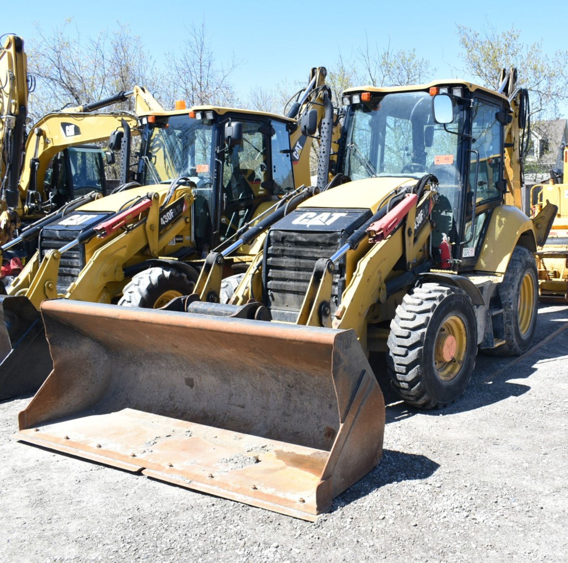 CATERPILLAR (2015) 430F2IT BACKHOE LOADER WITH CATERPILLAR C4.4B DIESEL ENGINE, 92" LOADER