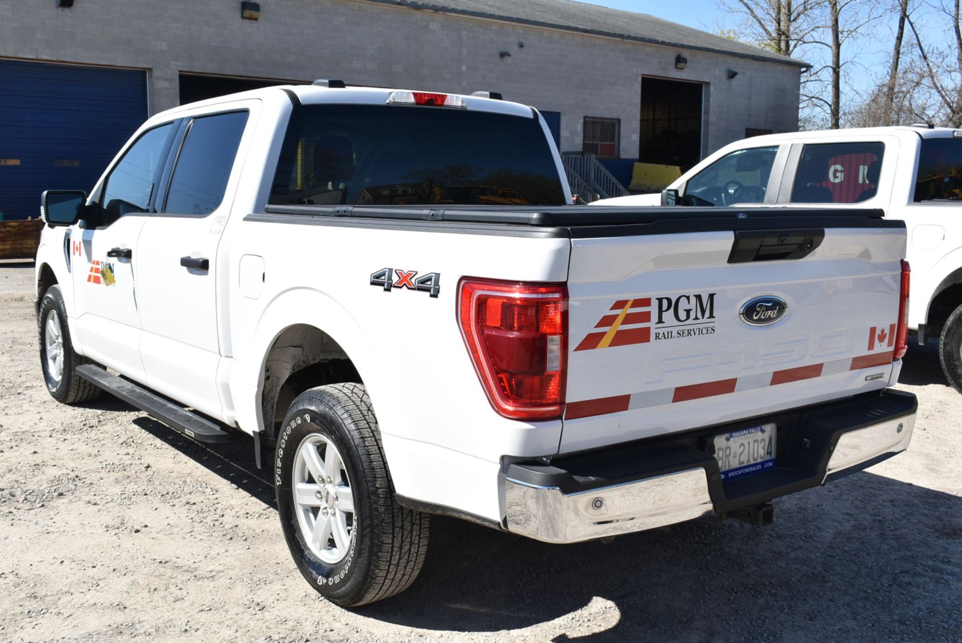 FORD (2021) F150 XLT CREW CAB PICKUP TRUCK WITH 3.5L 6 CYL. GAS ENGINE, AUTO. TRANSMISSION, 4X4, - Image 2 of 15