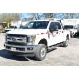 FORD (2017) F250 XLT SUPER DUTY CREW CAB PICKUP TRUCK WITH 6.2L 8 CYL. GAS ENGINE, AUTO.