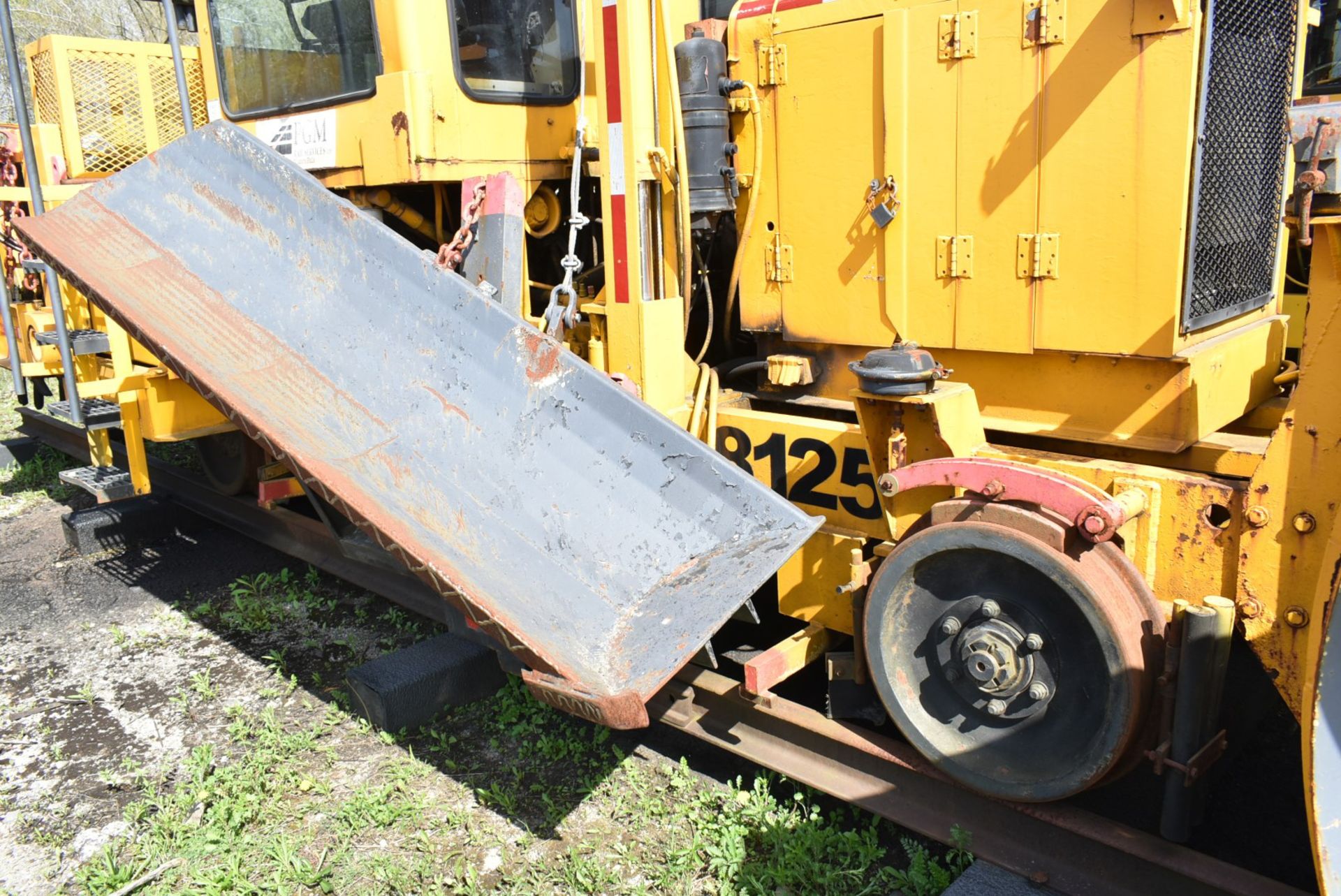 BERT PYKE BALLAST REGULATOR WITH DETROIT DIESEL ENGINE, WINTER KIT INCLUDING PLOW & SNOW BLOWER, 4, - Image 7 of 12