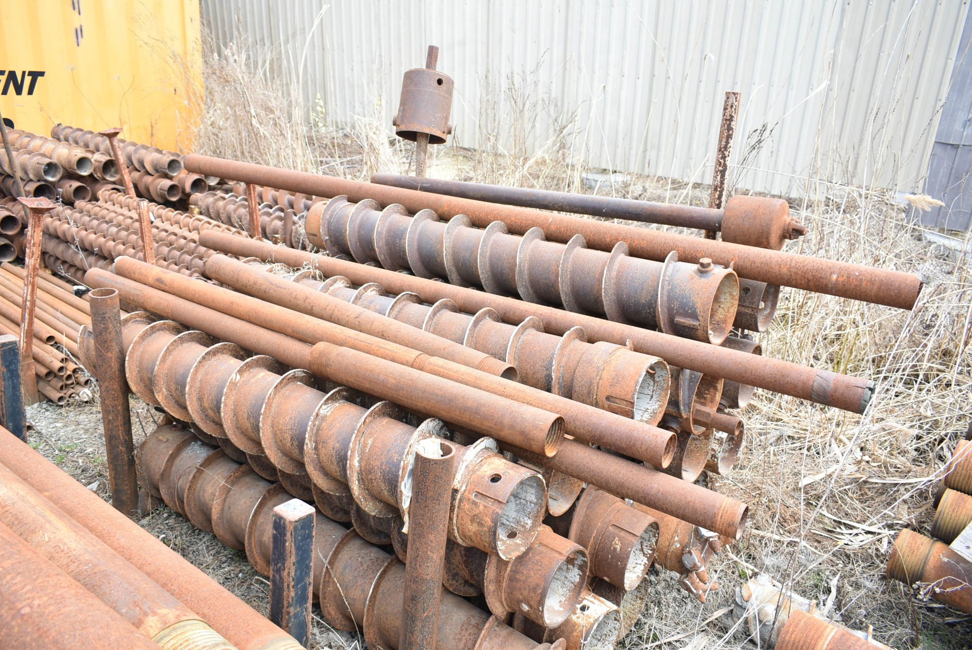 LOT/ AUGERS WITH CASINGS - Image 3 of 3