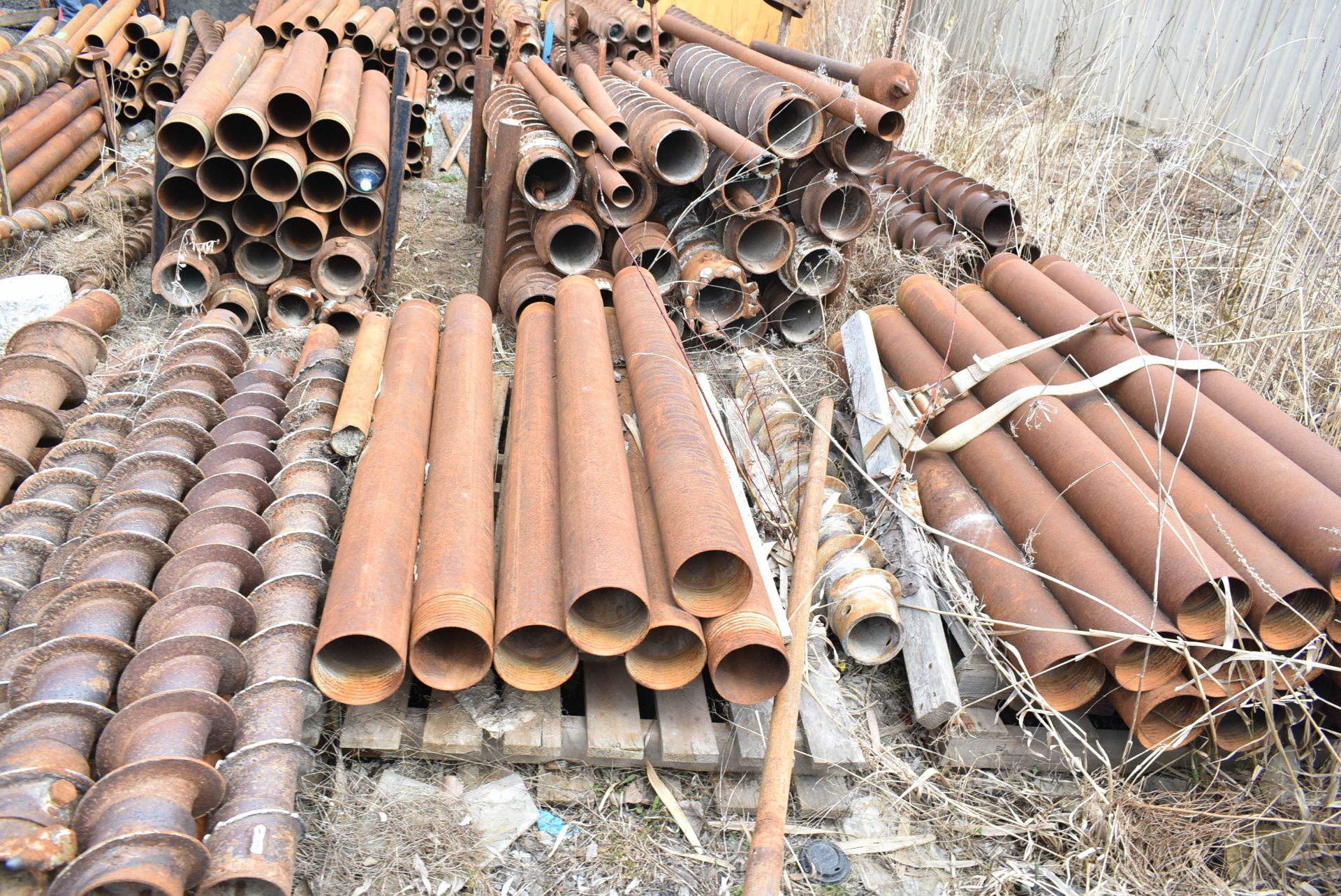 LOT/ AUGERS WITH CASINGS - Image 3 of 4