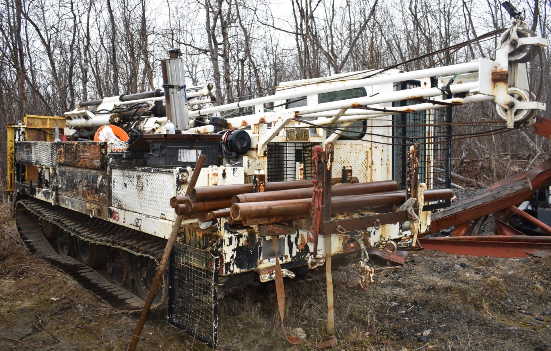 CENTRAL MINE EQUIPMENT MODEL CME 850 TRACK CARRIER MOUNTED DRILL RIG WITH SAF-T-CAB ENCLOSED - Image 7 of 15