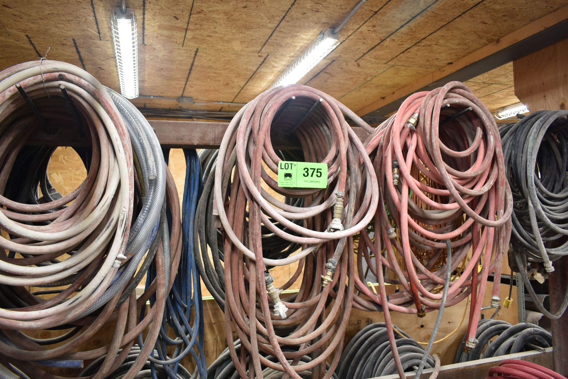 LOT/ PNEUMATIC HOSE AND CABLES - Image 2 of 3