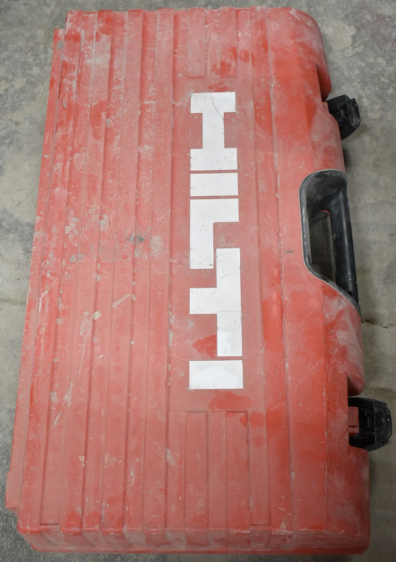 HILTI TE1000-AVR ELECTRIC JACK HAMMER WITH CASE, S/N N/A - Image 3 of 3