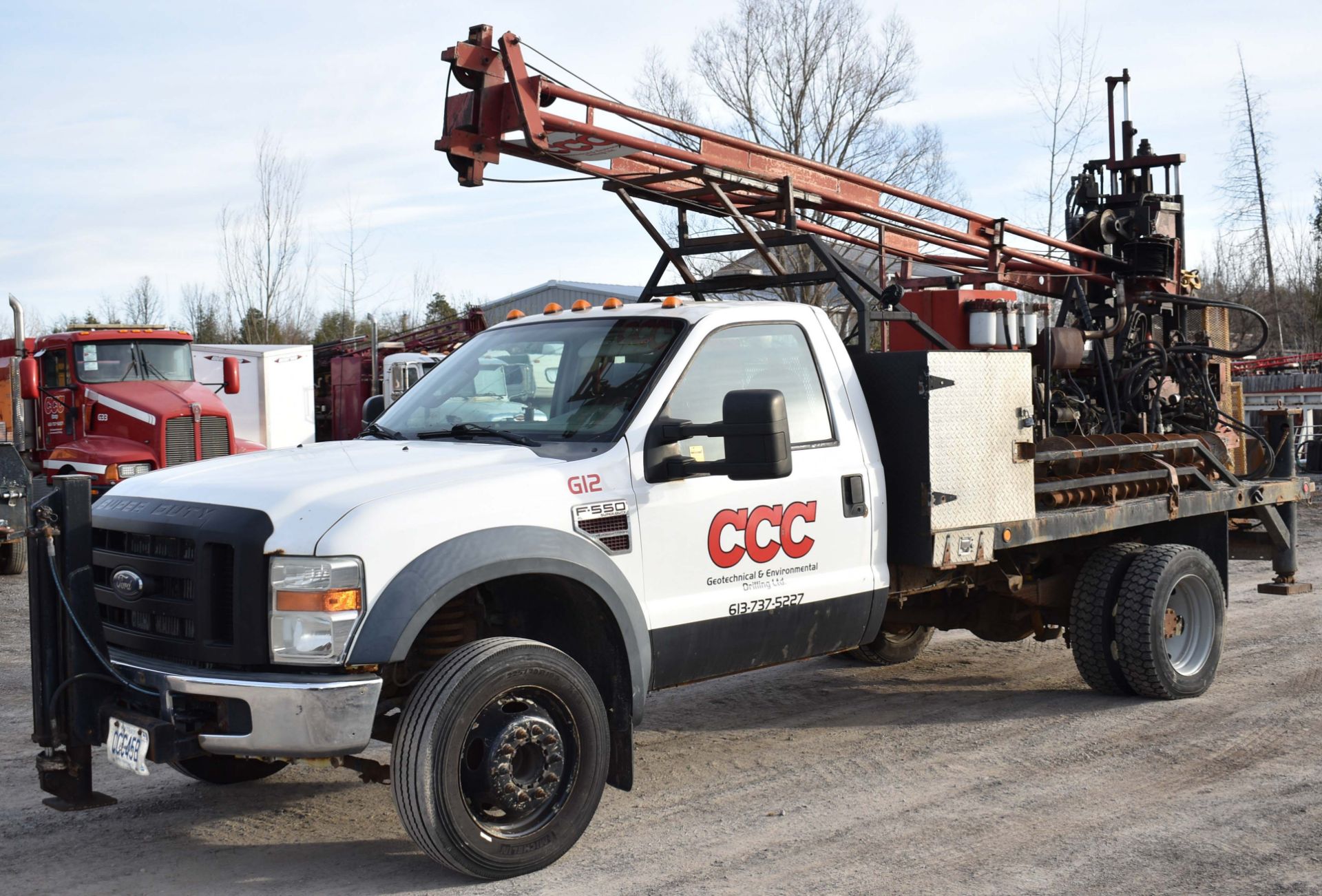 FORD (2007) F-550 SUPER DUTY MOBILE DRILL RIG WITH V8 POWER STROKE ENGINE, 258,966 KM (RECORDED ON