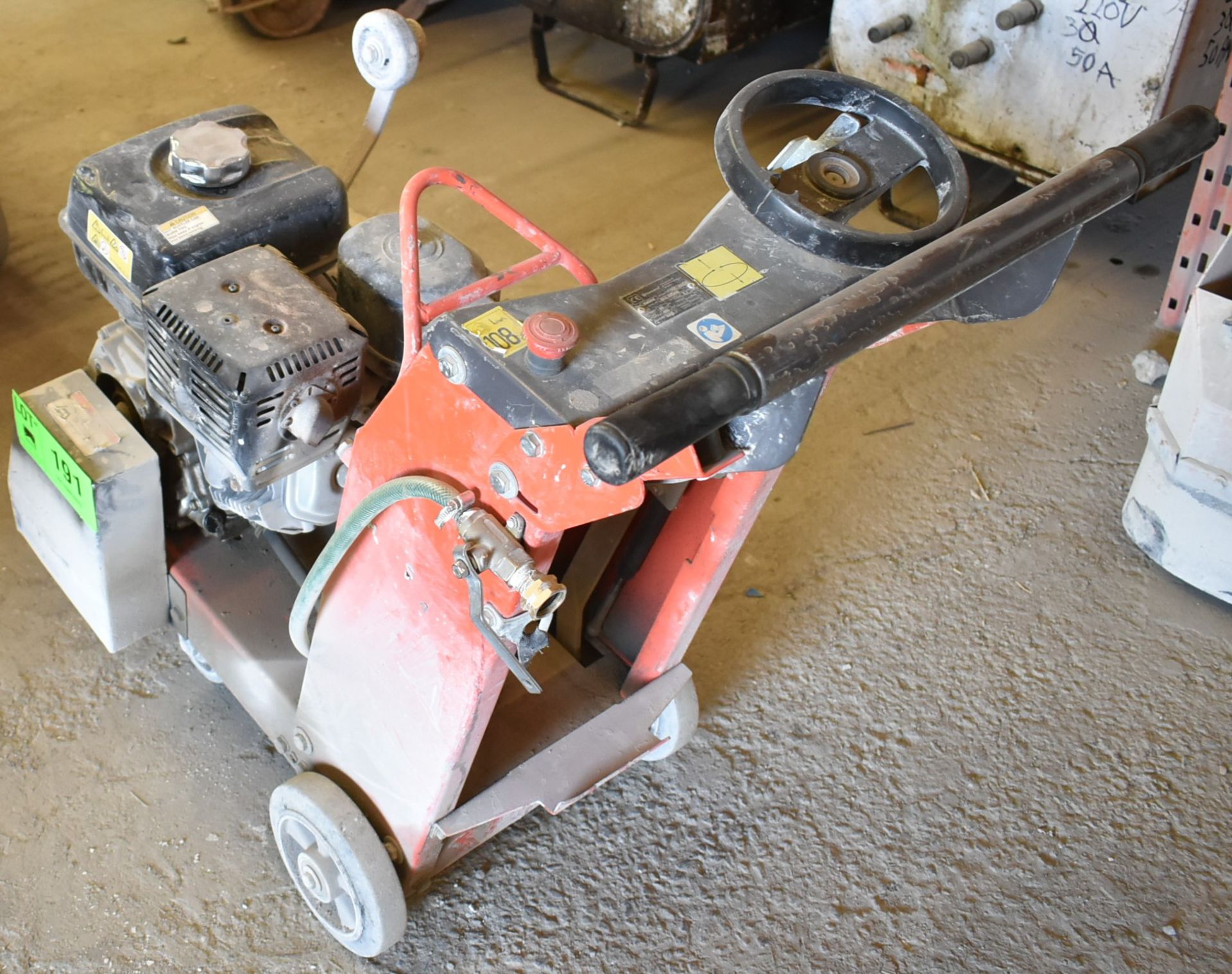 HUSQVARNA (2013) FS400LV 17" GAS POWERED WALK BEHIND CONCRETE SAW WITH SPEEDS TO 3,000 RPM, 11 HP - Bild 2 aus 5