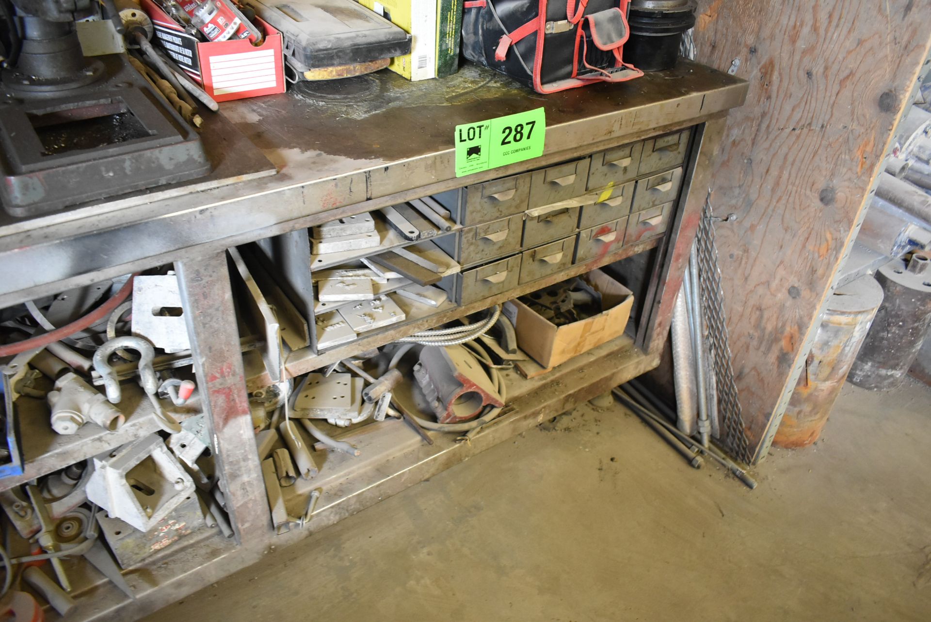 LOT/ SHOP BENCH WITH CONTENTS CONSISTING OF HAND TOOLS, HARDWARE & SUPPLIES - Image 4 of 4
