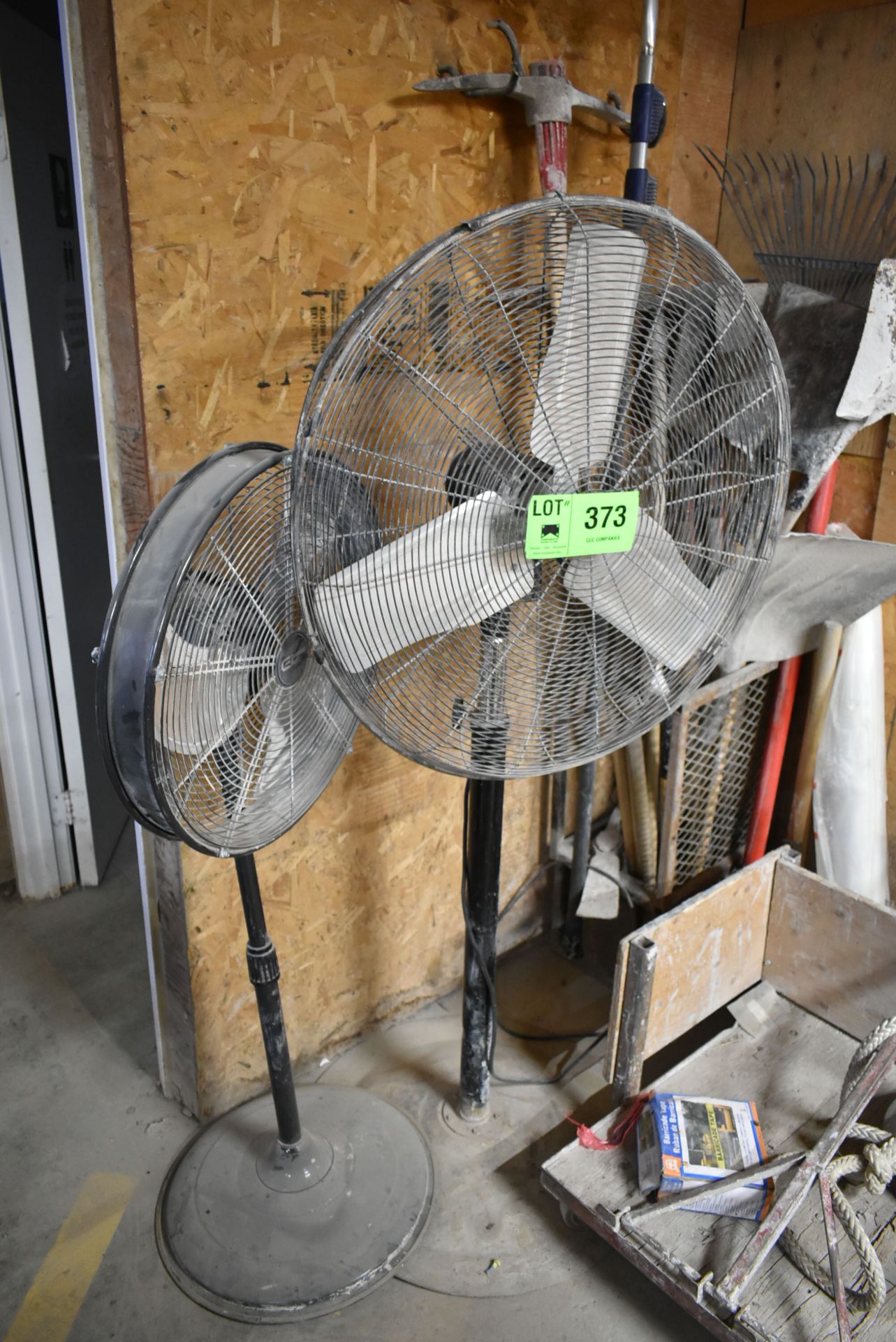 LOT/ FANS, LANDSCAPING TOOLS & SPILL KITS