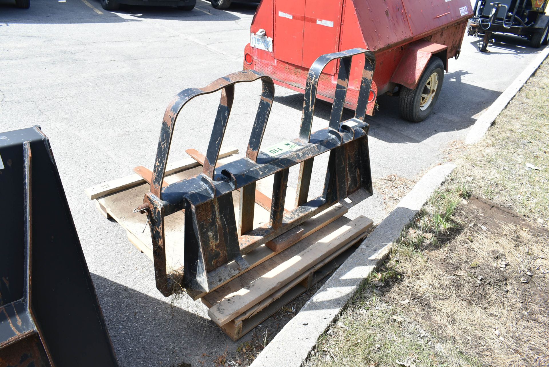 SKID STEER FORKS, S/N N/A - Image 2 of 4