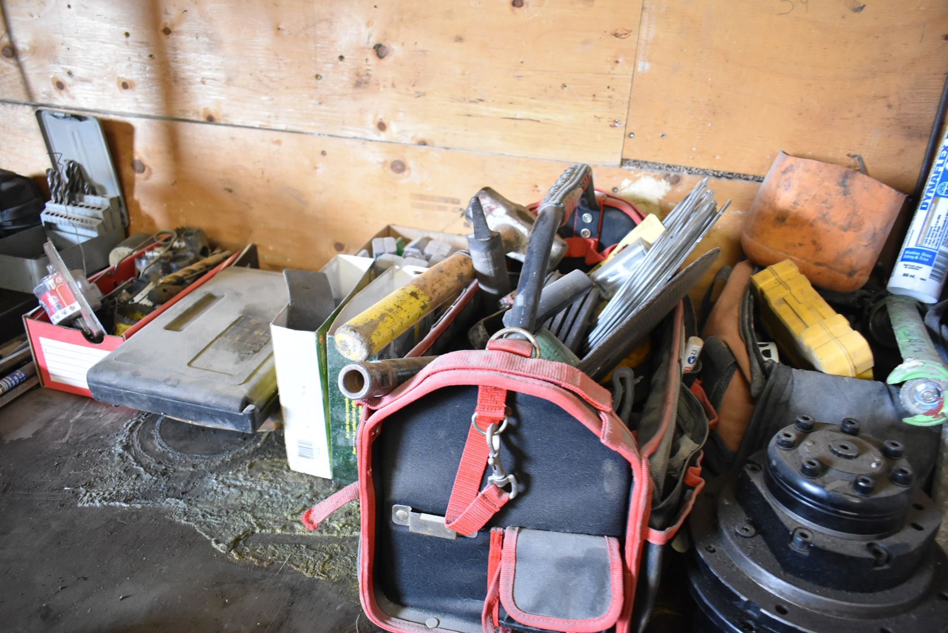 LOT/ SHOP BENCH WITH CONTENTS CONSISTING OF HAND TOOLS, HARDWARE & SUPPLIES - Image 2 of 4