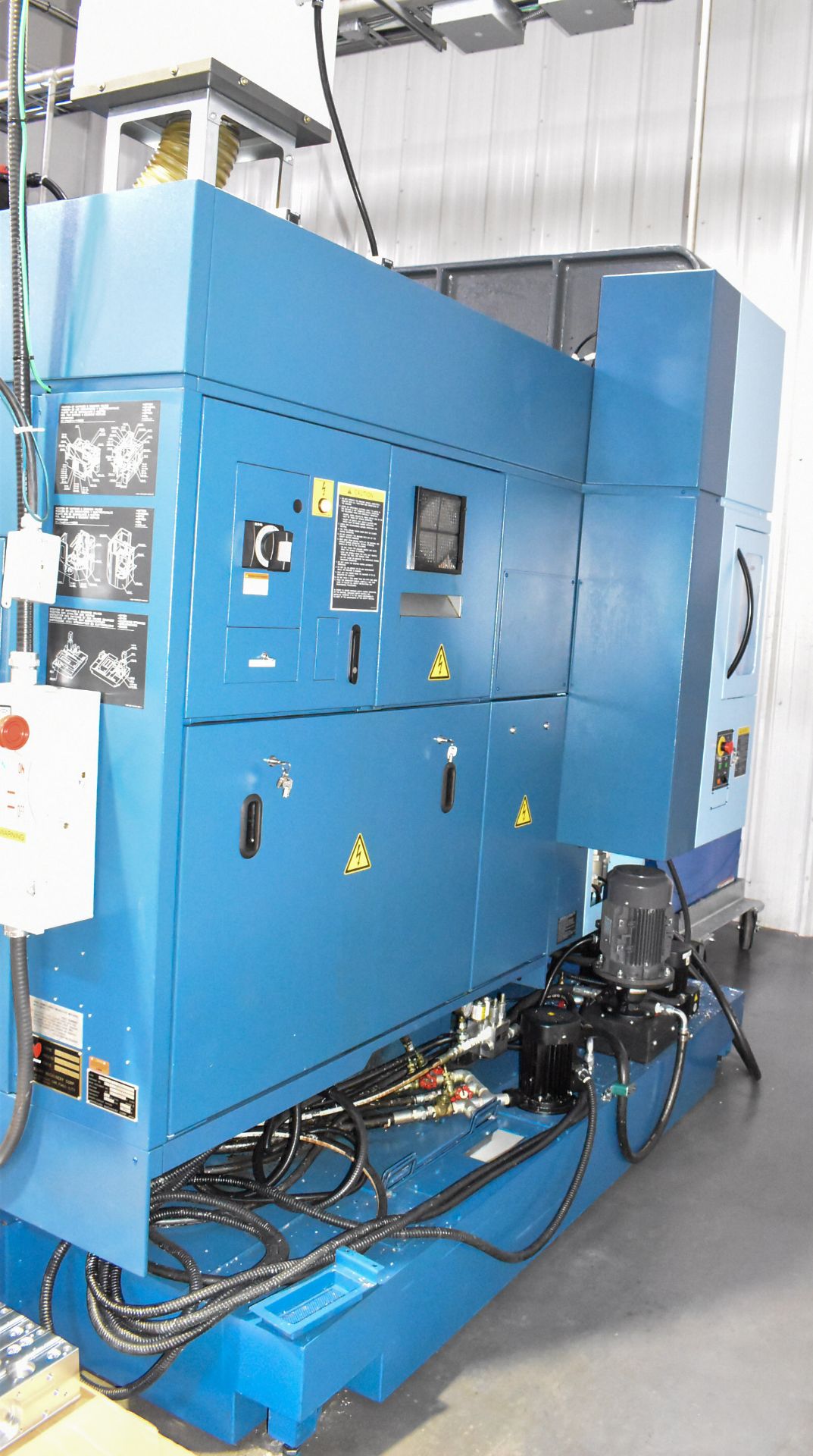 MATSUURA (2019) MX-520 PC4 MULTI-PALLET FULL 5-AXIS HIGH-SPEED CNC VERTICAL MACHINING CENTER WITH - Bild 6 aus 12