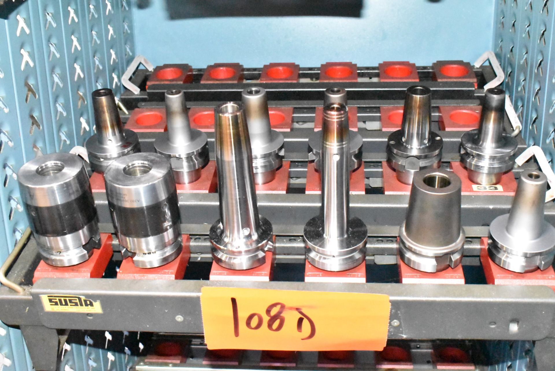 LOT/ (12) BT 40 TOOL HOLDERS