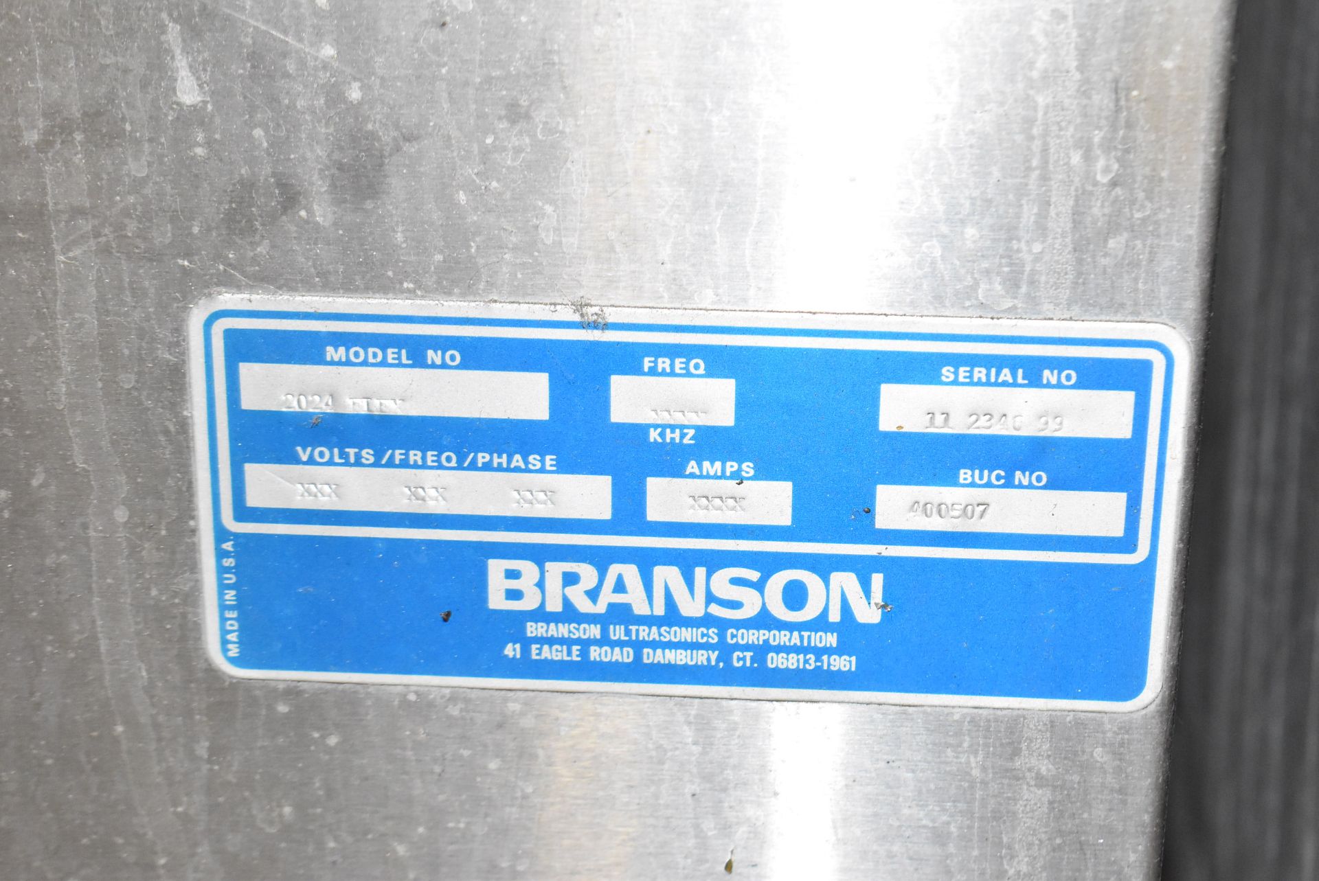 BRANSON ULTRASONICS FLEXLINE PARTS CLEANING SYSTEM WITH BRANSON TDR15 15 KG CAPACITY GANTRY - Image 9 of 10