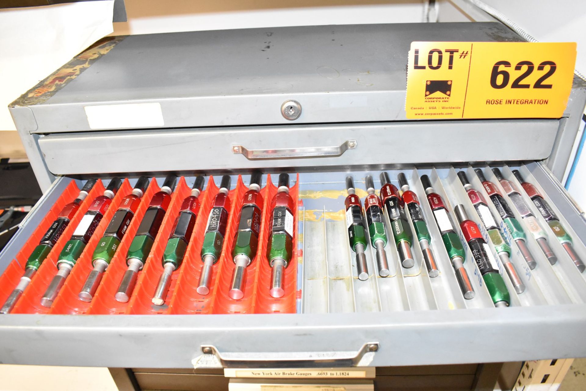 LOT/ PLUG GAGES WITH INDEX CABINET - Image 2 of 4