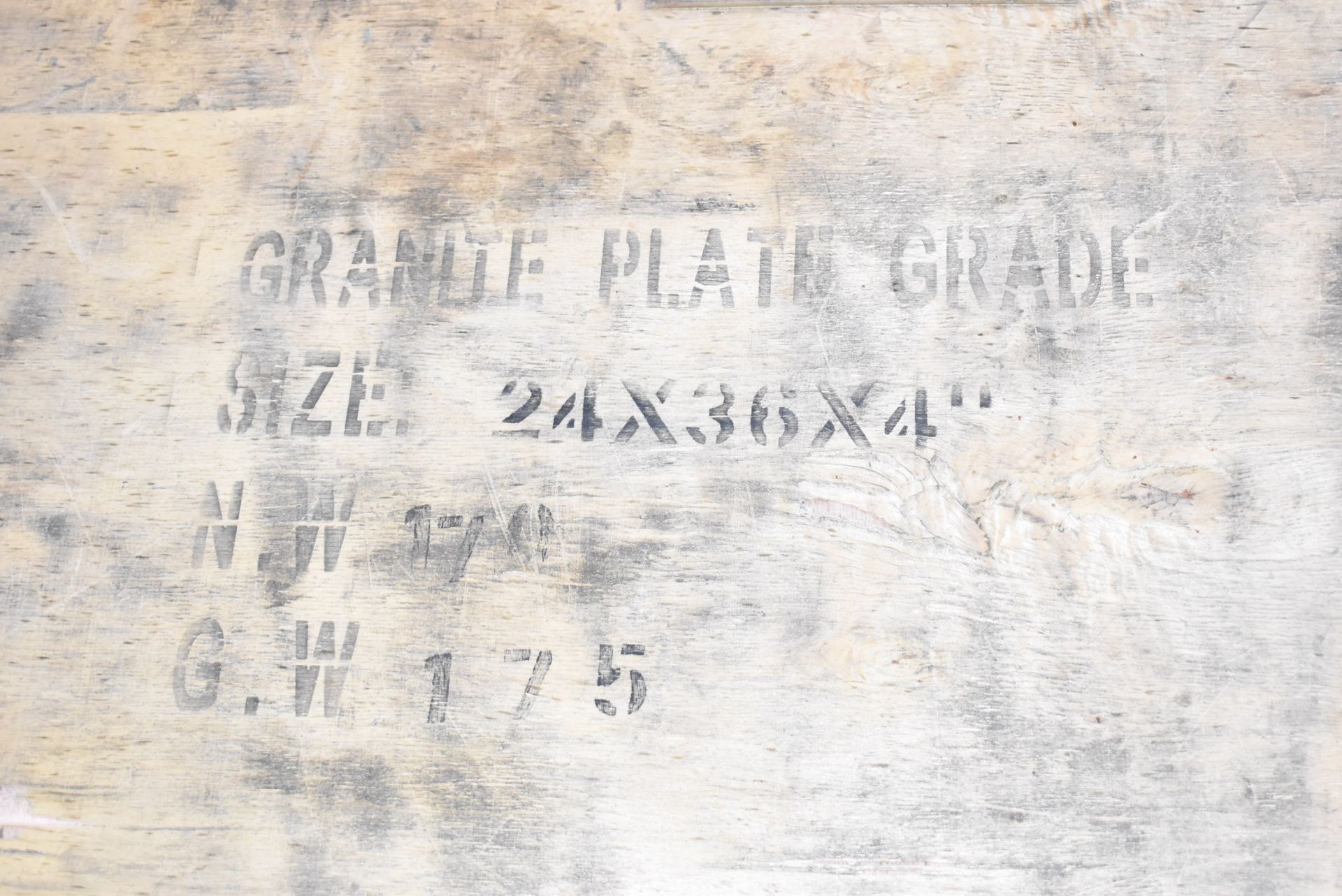 MFG UNKNOWN 24" X 36" X 4" GRANITE SURFACE PLATE, S/N N/A (NEW IN CRATE) [RIGGING FEE FOR LOT #222 - - Image 5 of 5