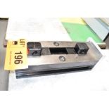 6" CHICK VISE, S/N N/A