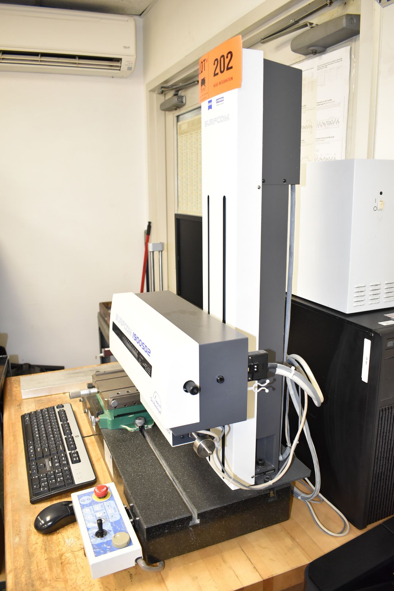 ZEISS SURFCOM 1900SD2 CNC CONTOUR AND SURFACE MEASURING SYSTEM WITH WINDOWS PC BASED CONTROL AND - Image 8 of 8