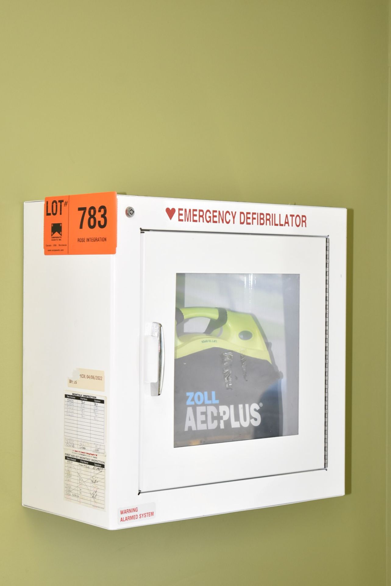 ZOLL AED EMERGENCY DEFIBRILLATOR, S/N N/A