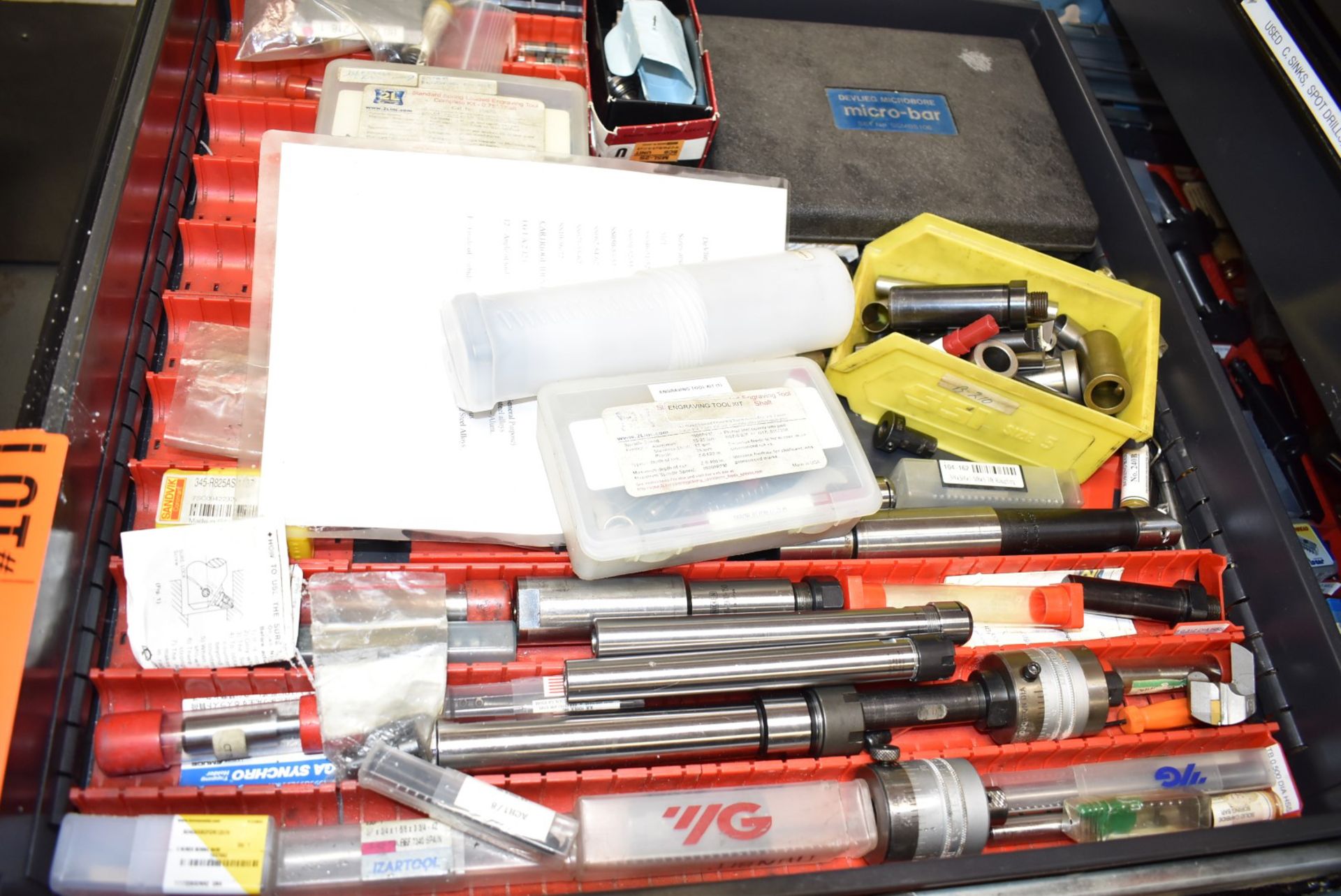 LOT/ CONTENTS OF DRAWER CONSISTING OF CUTTING TOOLS - Image 2 of 2