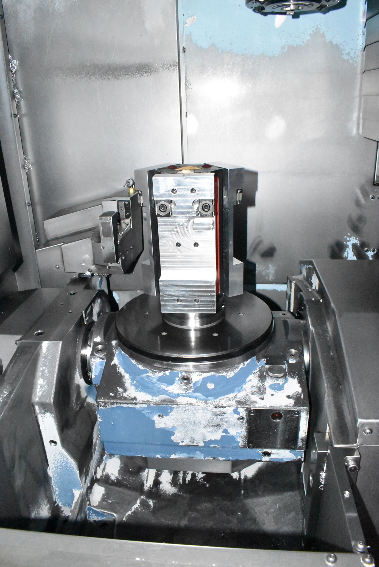 MATSUURA (2010) MAM72-35V MAXIA MULTI-PALLET FULL 5-AXIS HIGH-SPEED CNC VERTICAL MACHINING CELL WITH - Image 3 of 18