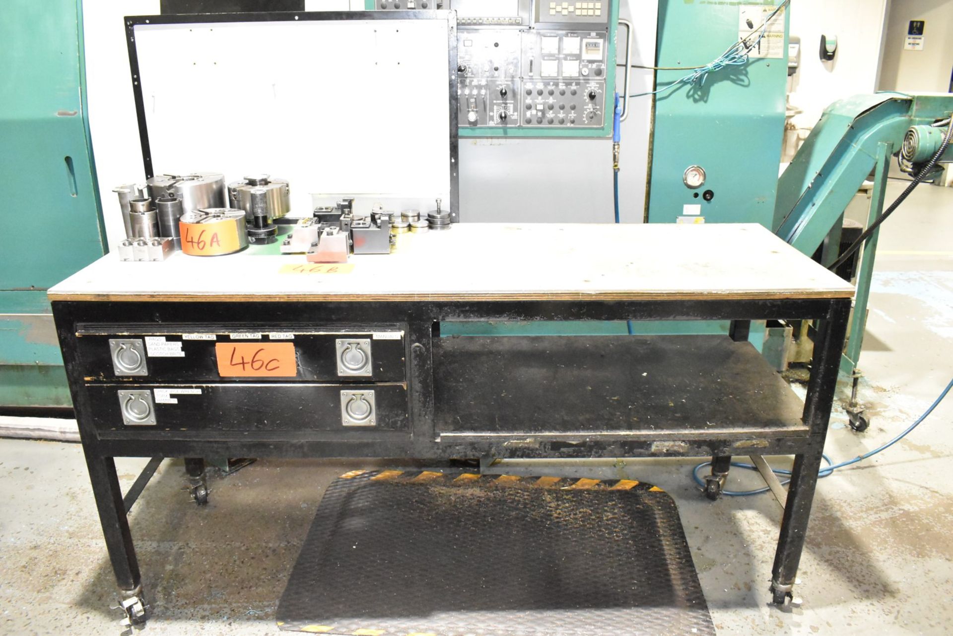 LOT/ WORKBENCH WITH MACHINE SUPPLIES