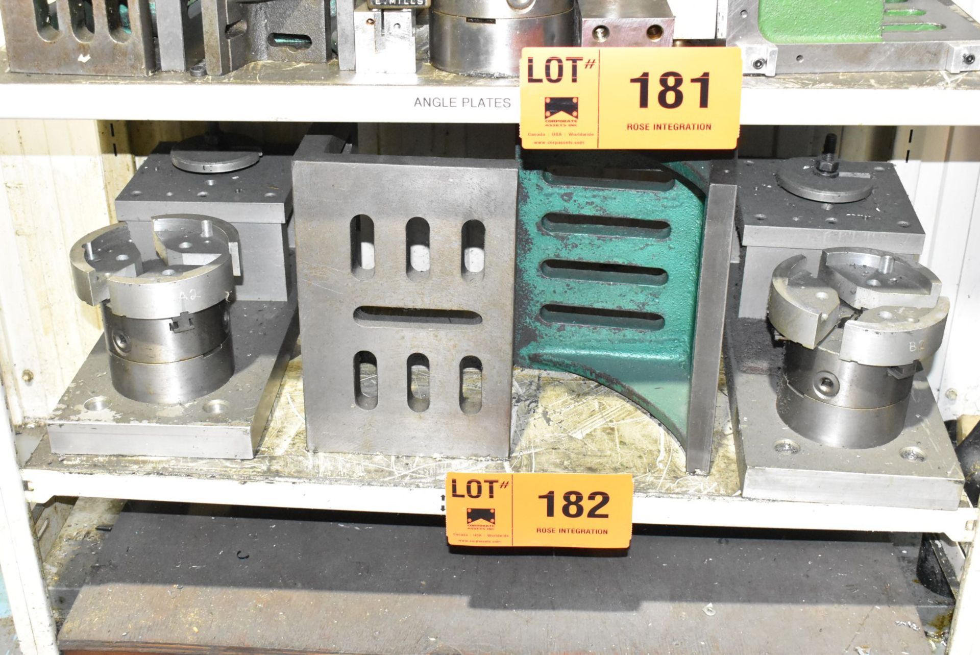 LOT/ CONTENTS OF SHELF CONSISTING OF ANGLE PLATES, (2) 3-JAW CHUCKS & FIXTURES