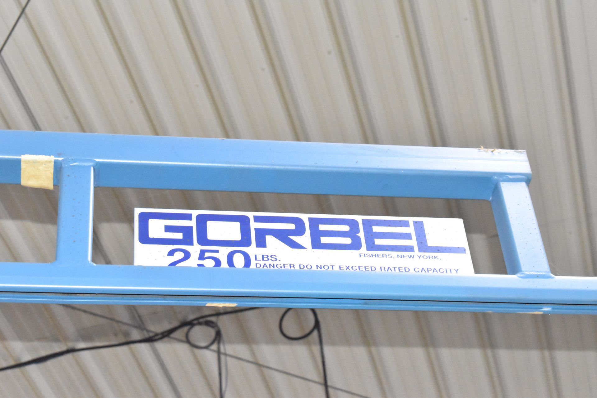 GORBEL FREESTANDING JIB CRANE WITH 250 LB CAPACITY, CM SHOPSTAR ELECTRIC HOIST, 112" ARM, 112" - Bild 2 aus 6