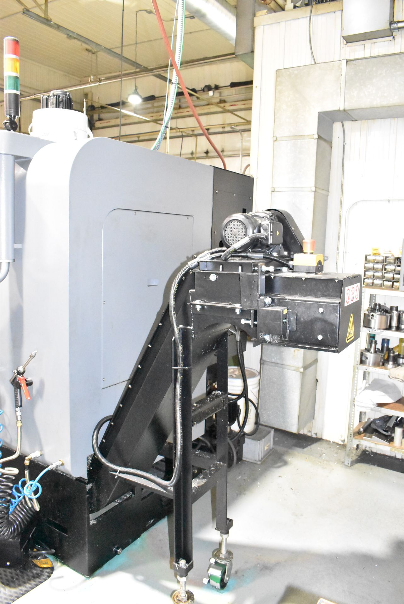 HURCO (INSTALLED NEW IN 2018) TM6I CNC TURNING CENTER WITH HURCO CNC CONTROL, 9" HYDRAULIC CHUCK, - Image 8 of 13