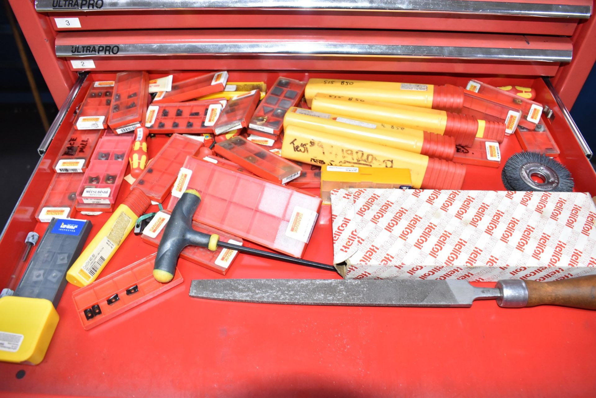 LOT/ GRAY TOOLS ROLLING TOOLBOX WITH CUTTING TOOLS, HAND TOOLS, CARBIDE INSERTS, BORING BARS, TOOL - Image 5 of 13