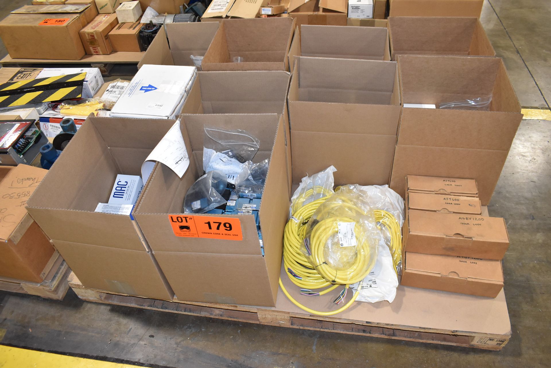 LOT/ CONTENTS OF PALLET ELECTRICAL MAC PARTS