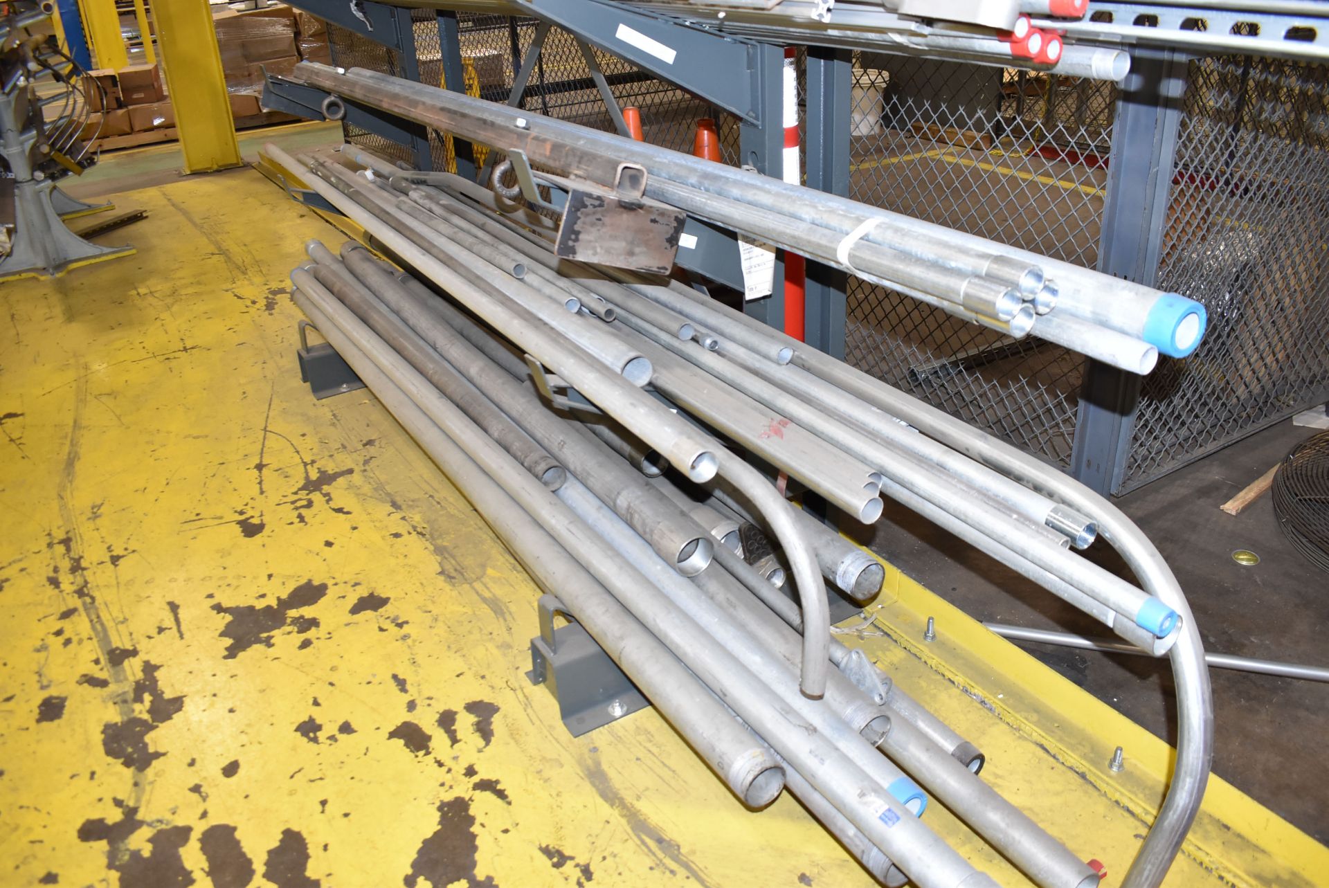 LOT/ 7 TIER ADJUSTABLE CANTILEVER MATERIAL RACK WITH CONTENTS CONSISTING OF CONDUIT AND META - Image 5 of 6