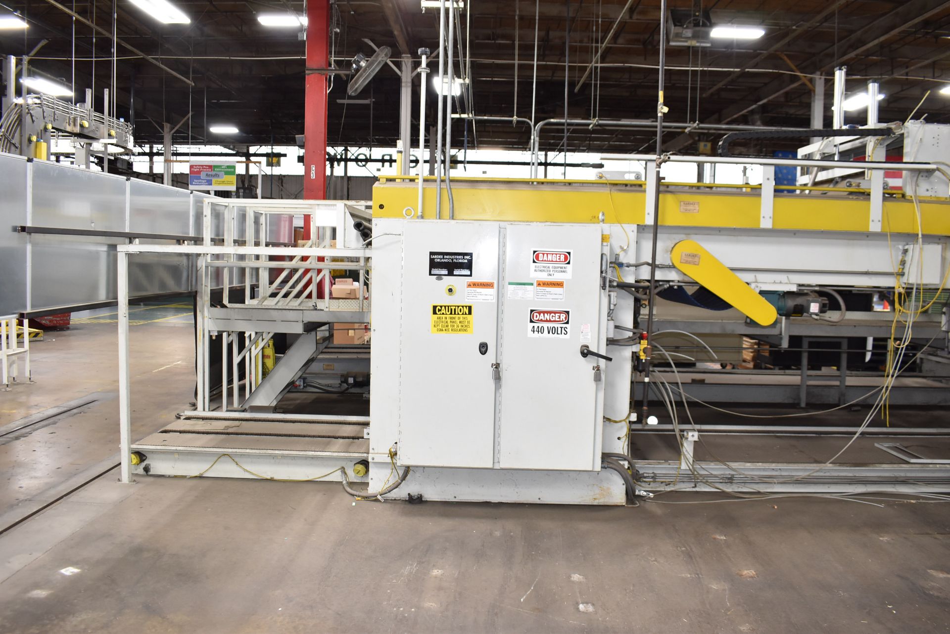 SARDEE INDUSTRIES 3500 PALLETIZER WITH ALLEN BRADLEY PANEL VIEW 600 TOUCH SCREEN CONTROL, BANNER - Image 17 of 27