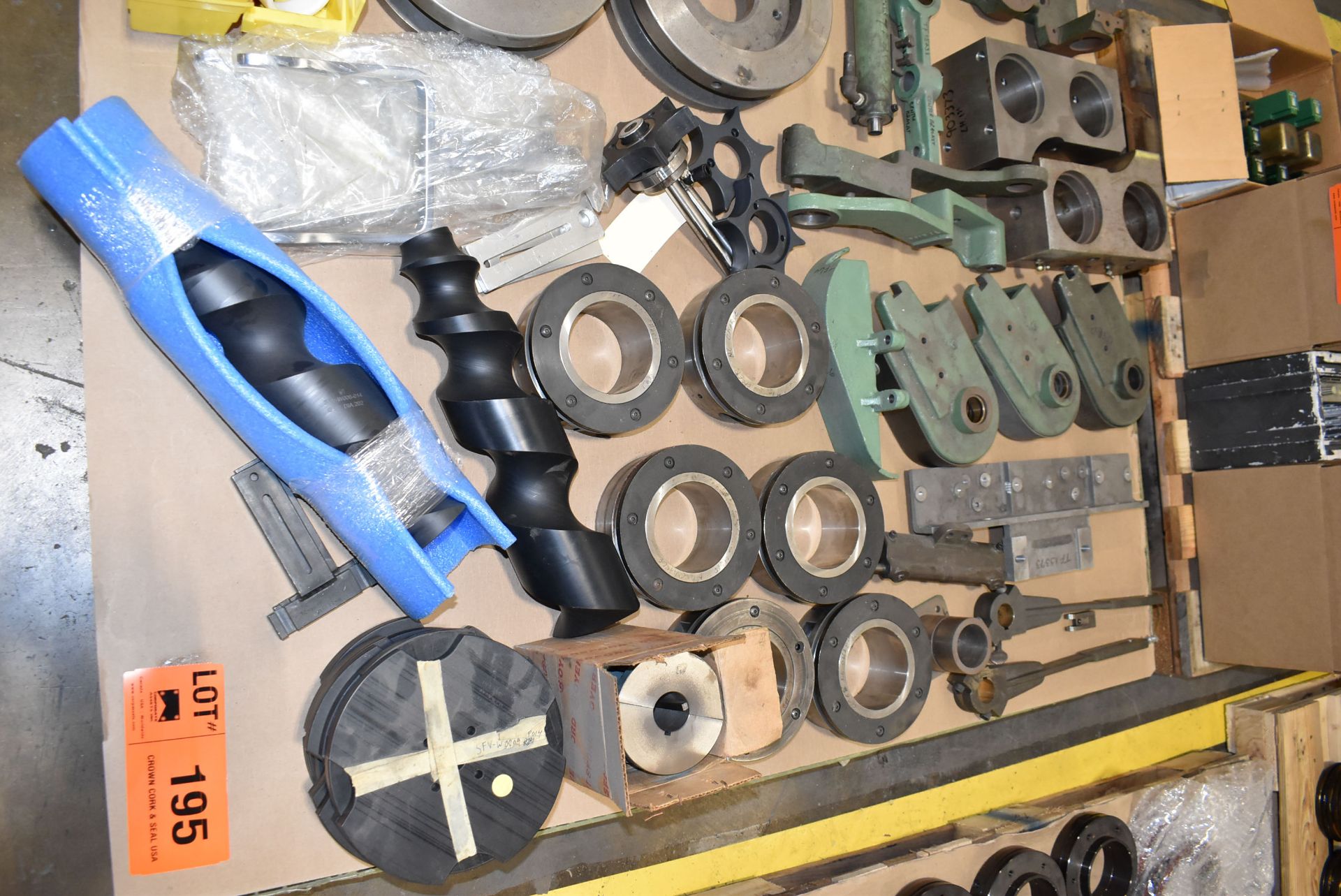 LOT/ CONTENTS OF PALLET SPARE PARTS - Image 2 of 3