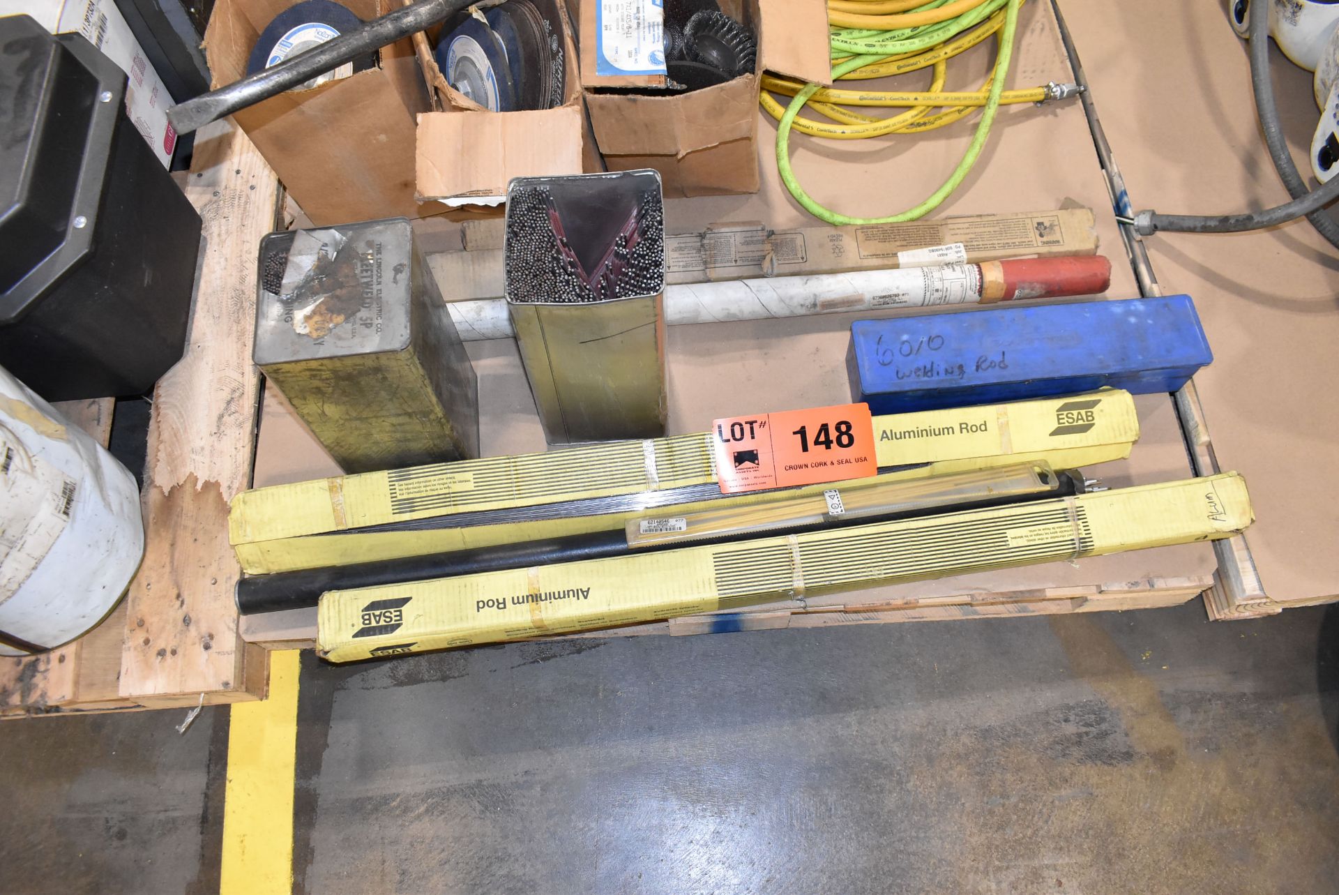 LOT/ CONTENTS OF PALLET WELDING ELECTRODES, PNEUMATIC HOSE, CHAIN FALL AND GRINDING WHEELS - Image 2 of 4