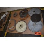 LOT/ CONTENTS OF PALLET PULLEYS