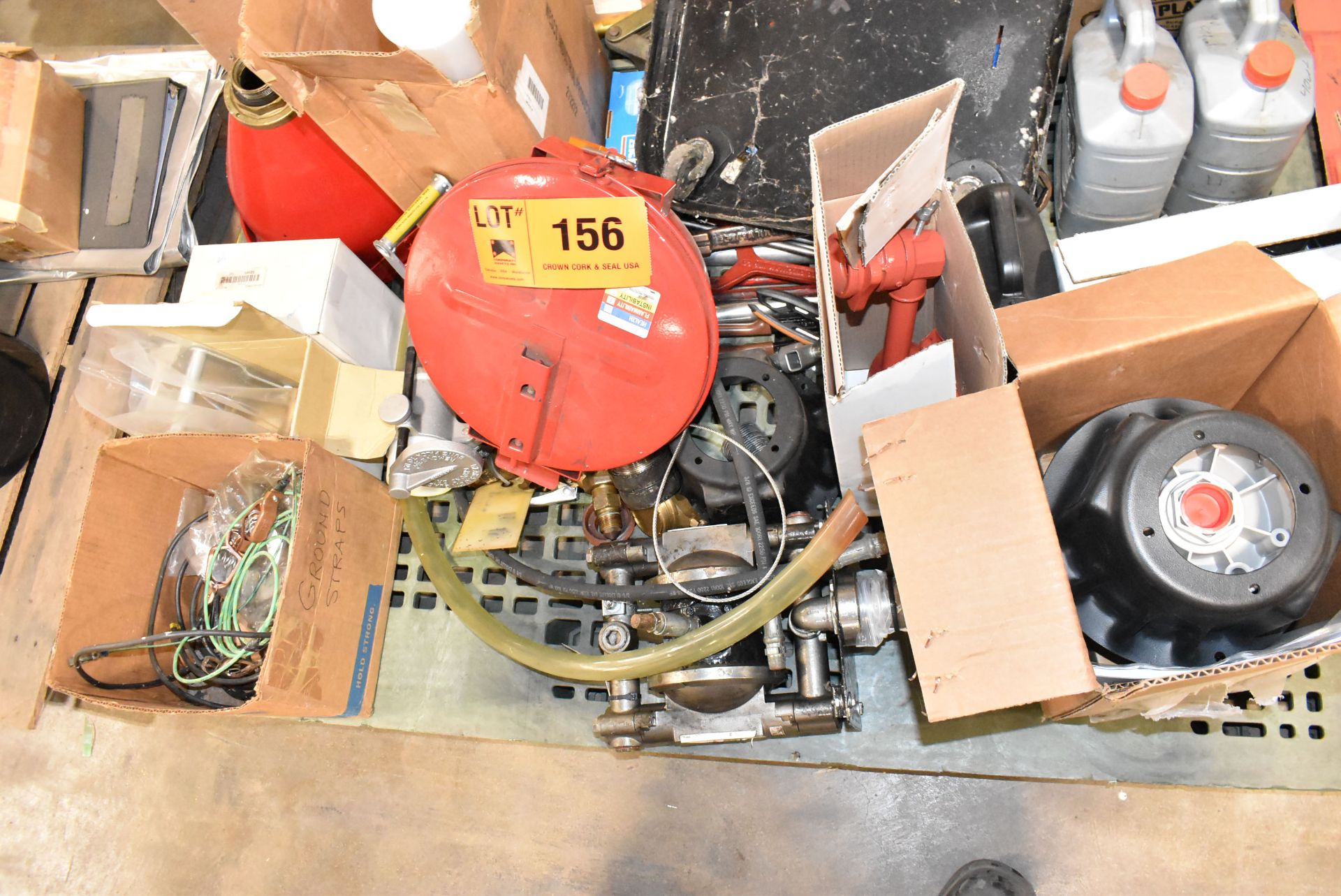 LOT/ CONTENTS OF PALLET PUMPS AND PARTS - Image 2 of 4