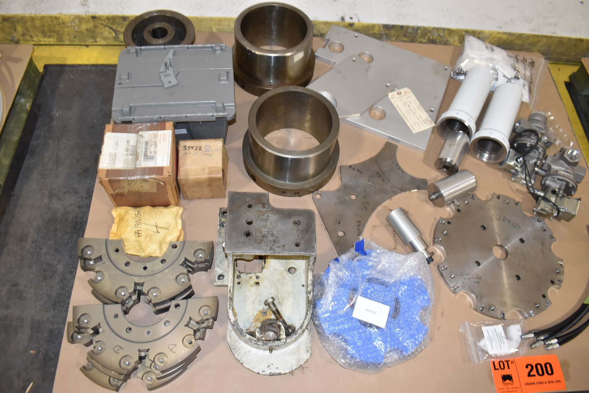 LOT/ CONTENTS OF PALLET SPARE PARTS - Image 3 of 3