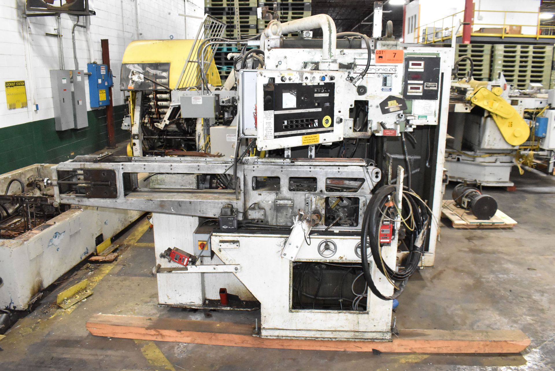 SOUDRONIC ABM 420 SW CAN BODY WELDER, S/N N/A (CI) (PARTS ONLY)(Located at 930 Beaumont Ave, - Image 3 of 13