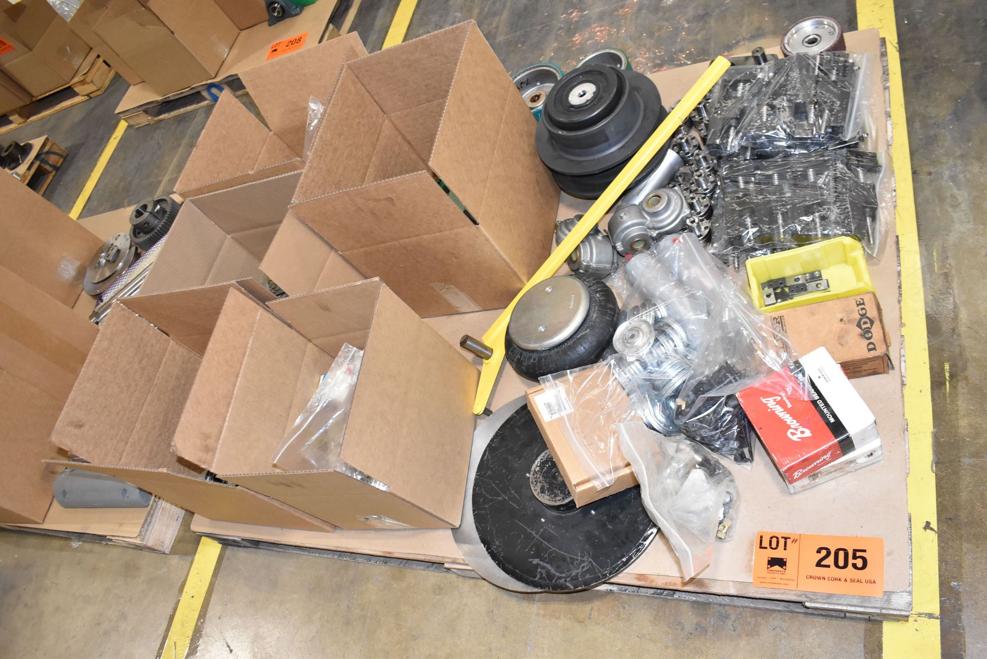 LOT/ CONTENTS OF PALLET SPARE PARTS