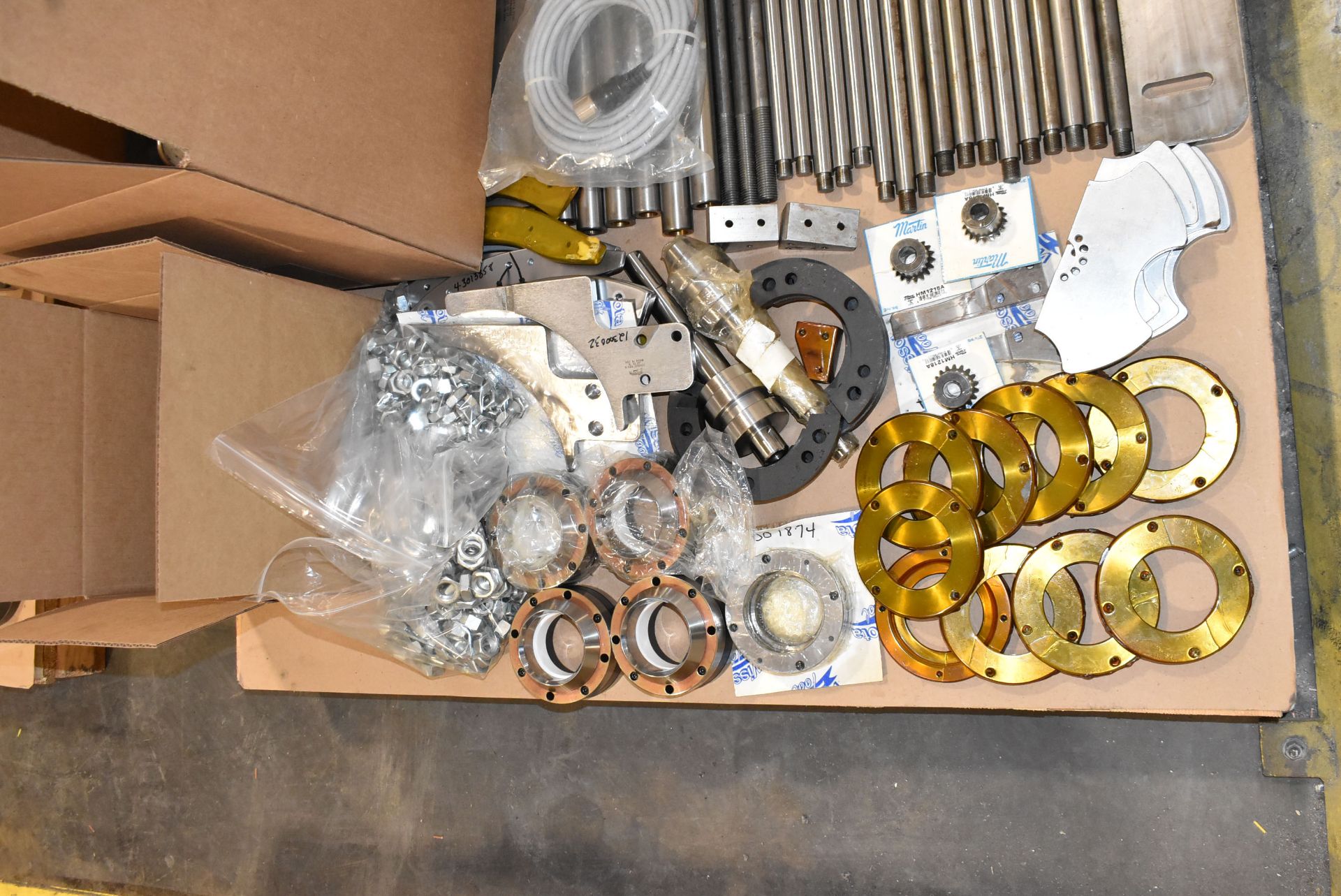 LOT/ CONTENTS OF PALLET SPARE PARTS - Image 6 of 6