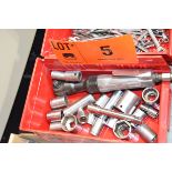 LOT/ PNEUMATIC RATCHET WITH SOCKETS