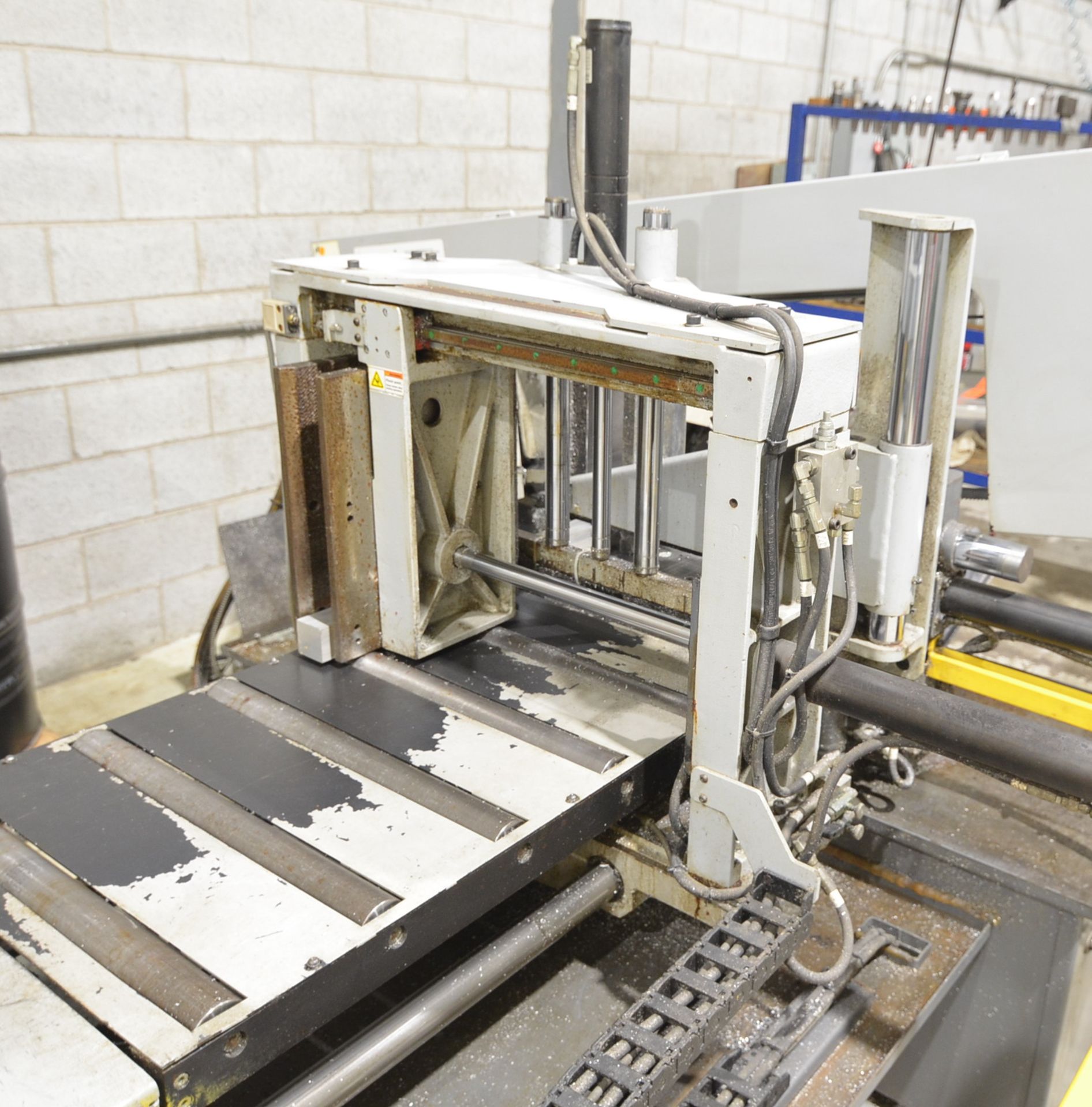 HYDMECH (2014) S-20A SERIES III AUTOMATIC HORIZONTAL PIVOT BAND SAW WITH 13"X18" MAX. CUTTING - Image 6 of 10